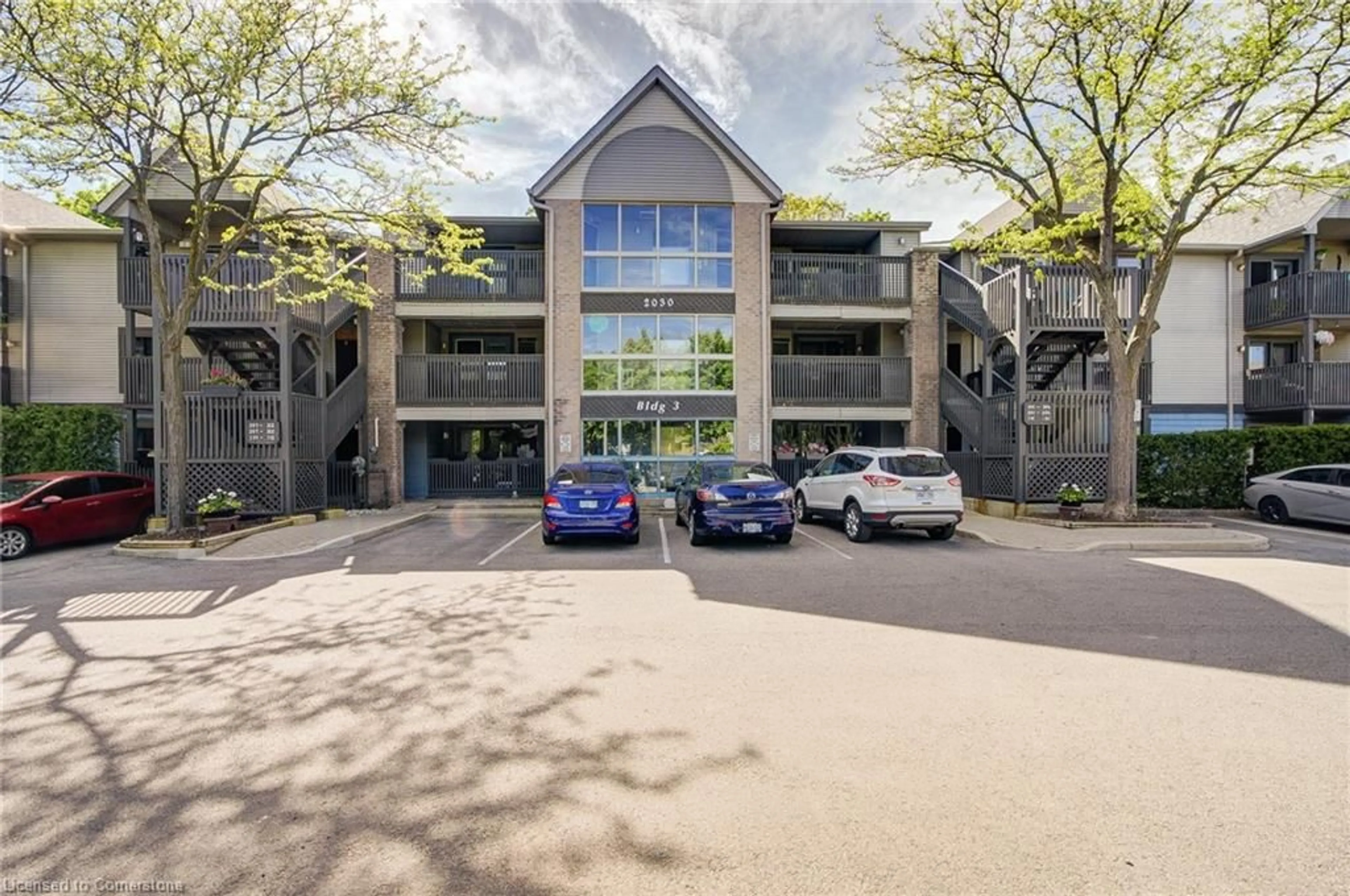 A pic from outside/outdoor area/front of a property/back of a property/a pic from drone, unknown for 2030 Cleaver Ave #307, Burlington Ontario L7M 4C3