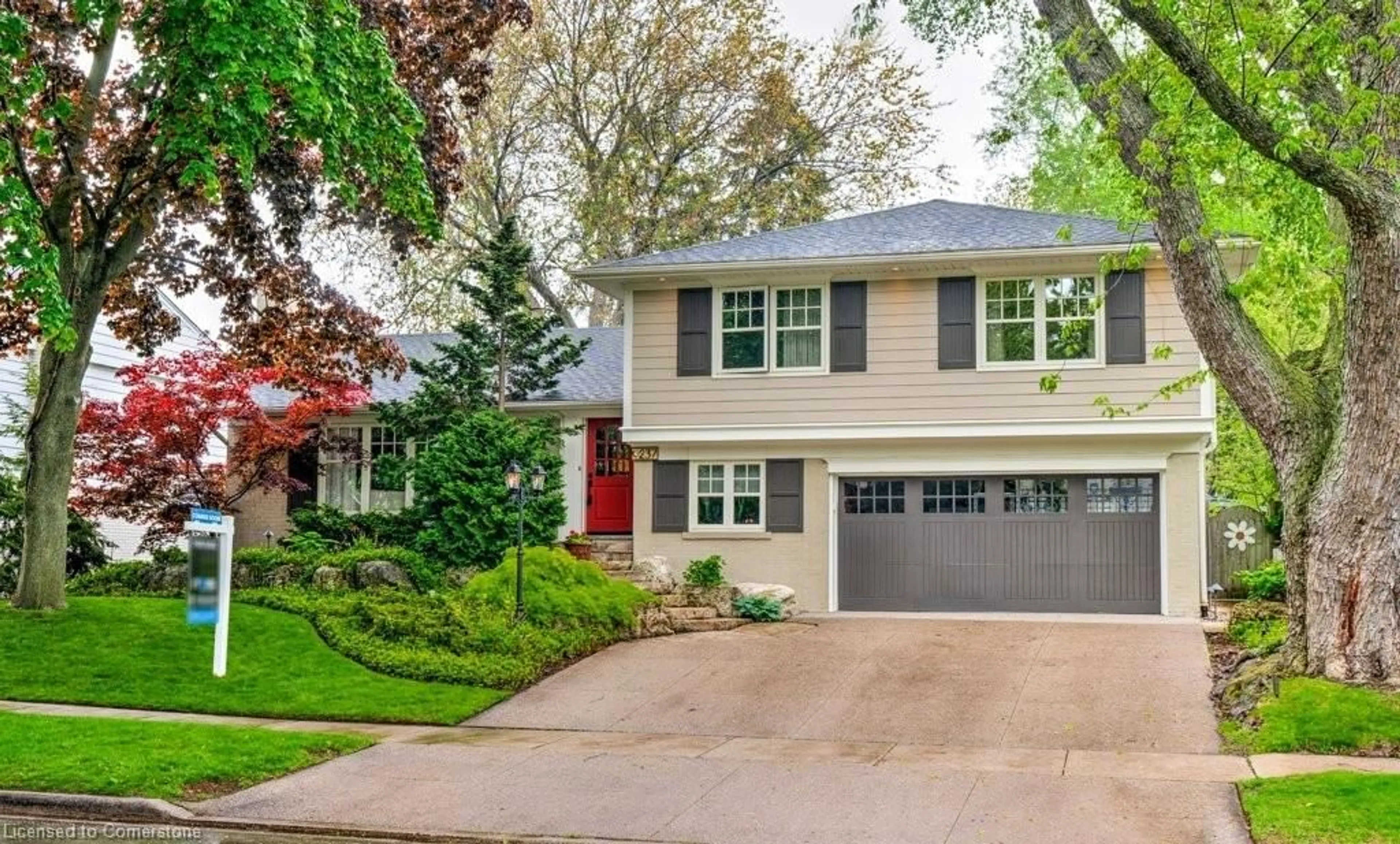 Home with vinyl exterior material, street for 237 Penn Dr, Burlington Ontario L7N 2B9