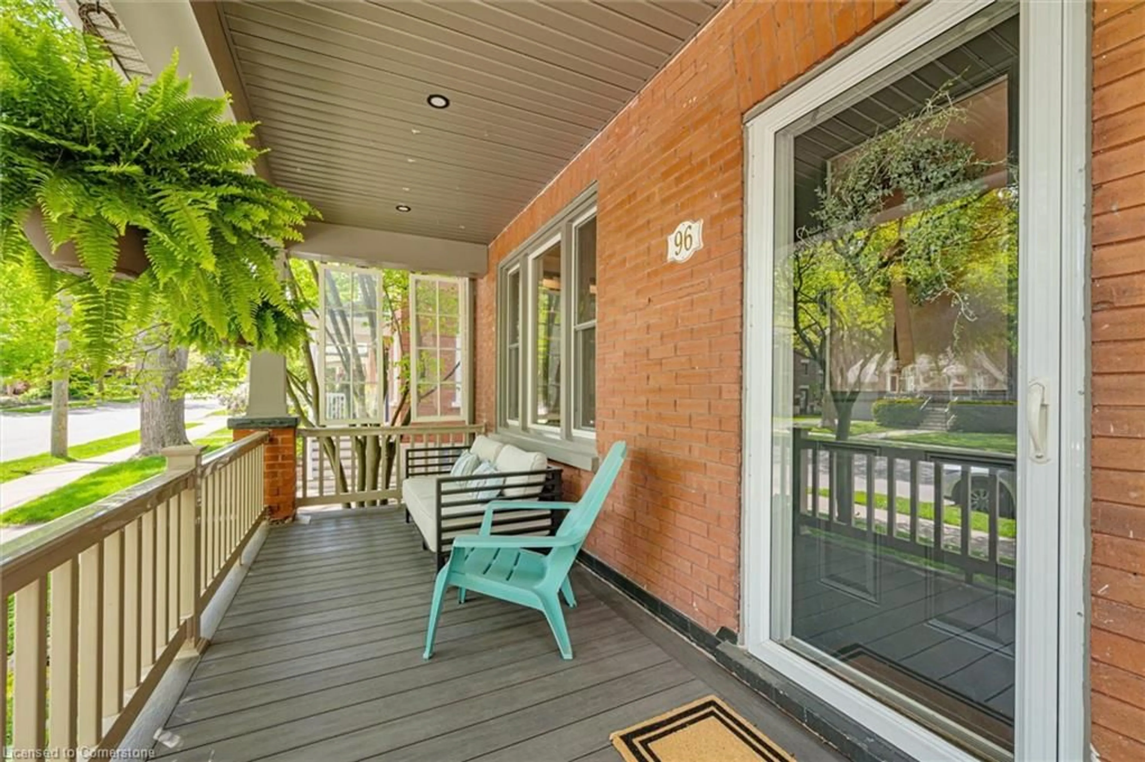 Patio, street for 96 Alexandra Ave, Waterloo Ontario N2L 1L9