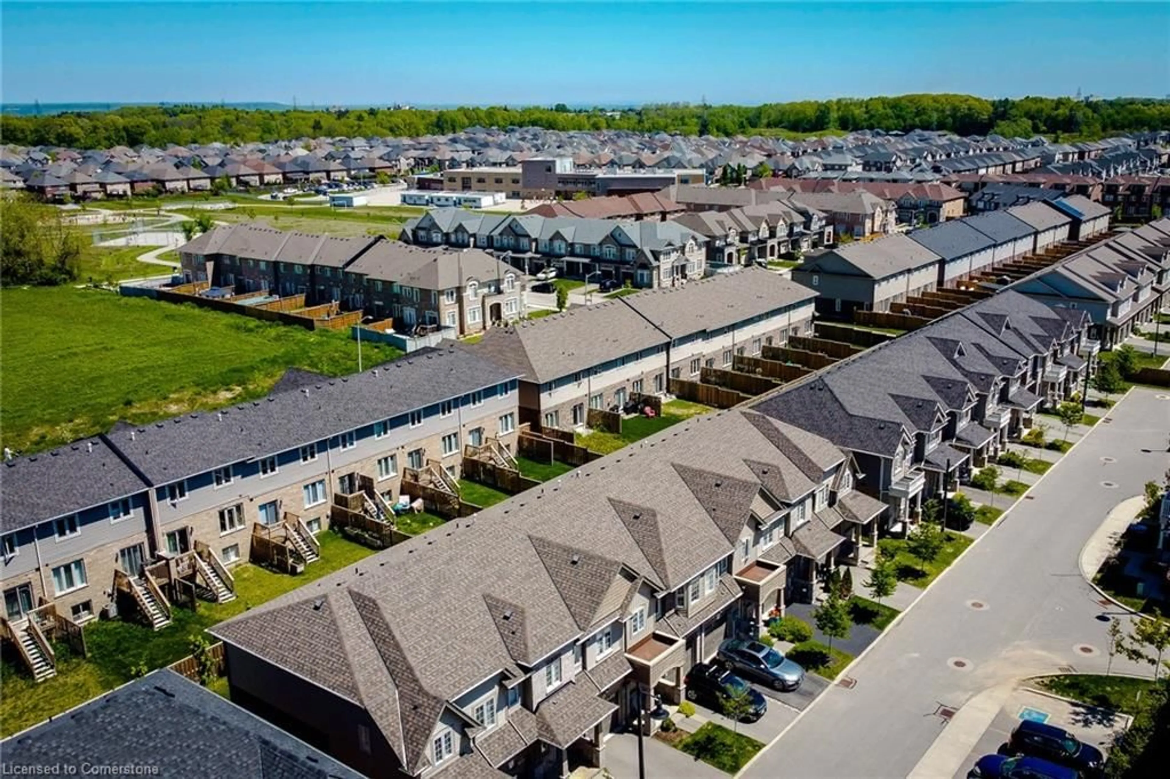 A pic from outside/outdoor area/front of a property/back of a property/a pic from drone, street for 19 Dresser Lane, Ancaster Ontario L9K 0K1
