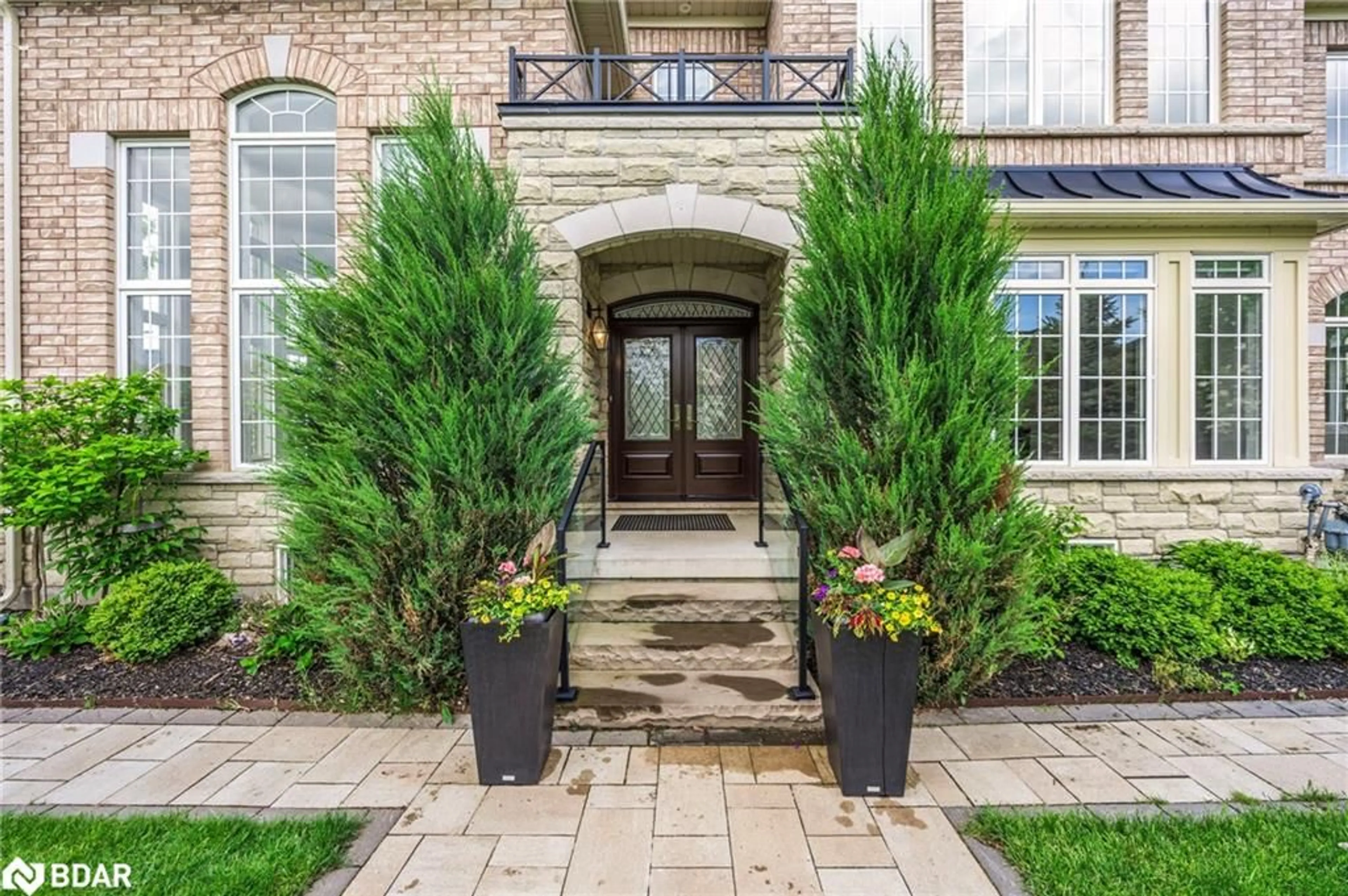 Indoor entryway for 2 Copeland Cres, Cookstown Ontario L0L 1L0