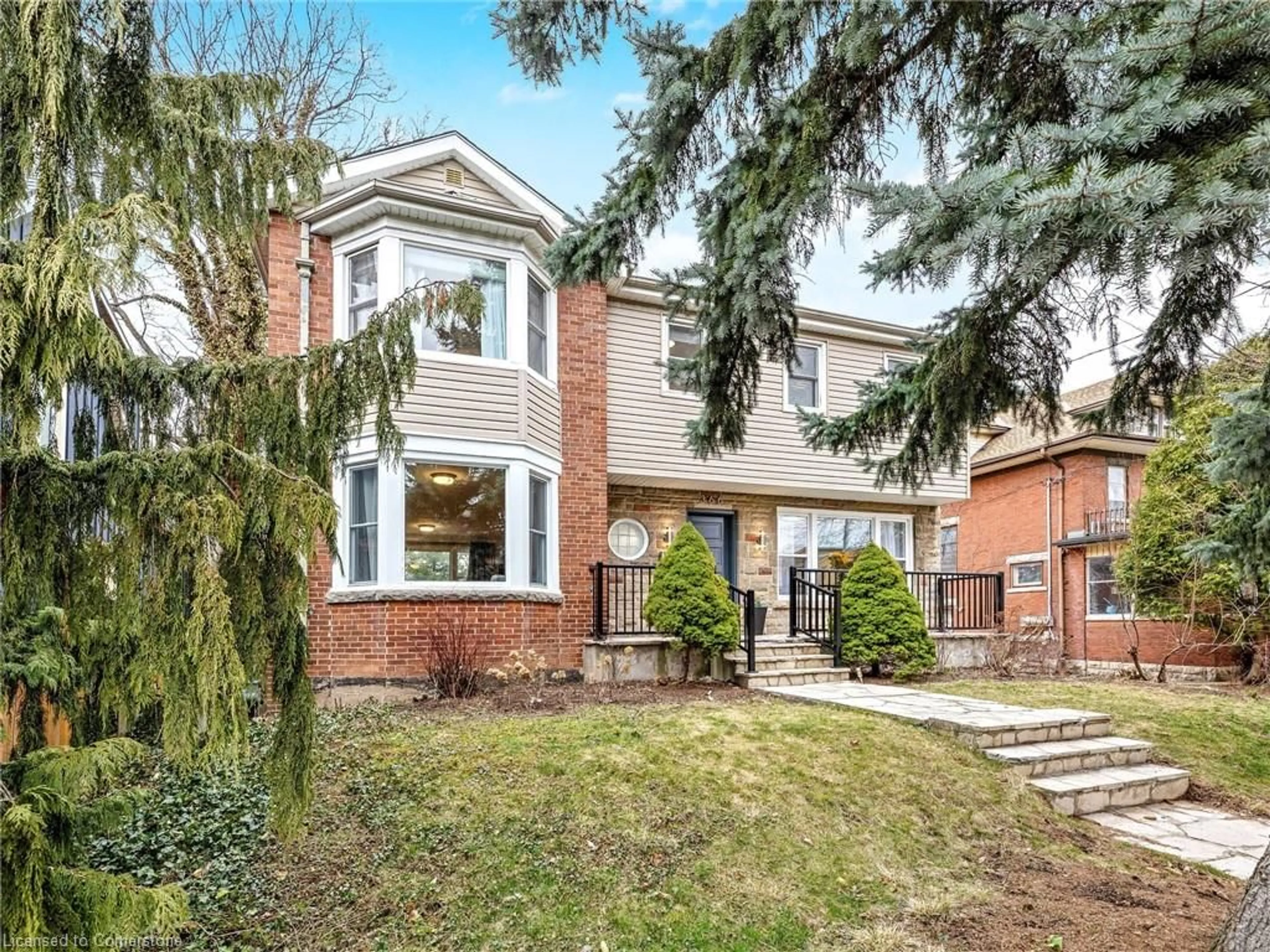 Home with brick exterior material, street for 366 Aberdeen Ave, Hamilton Ontario L8P 2R5