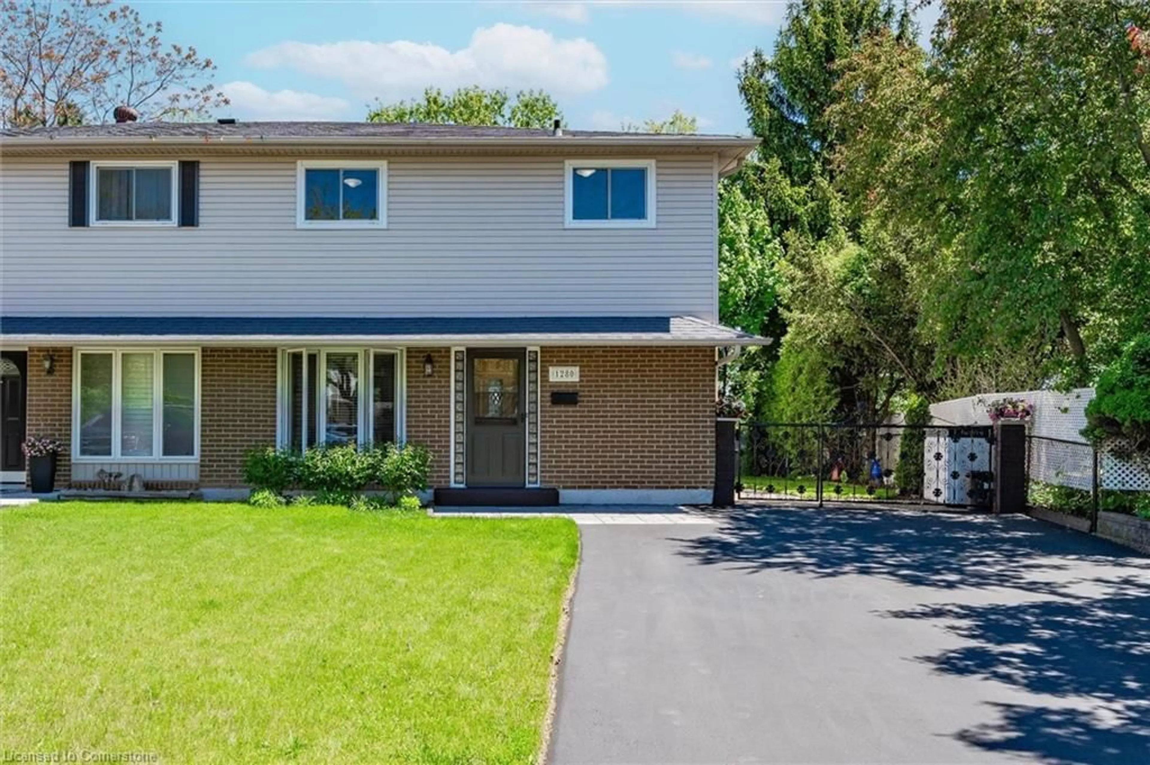 Unknown for 1280 Consort Cres, Burlington Ontario L7M 1J7