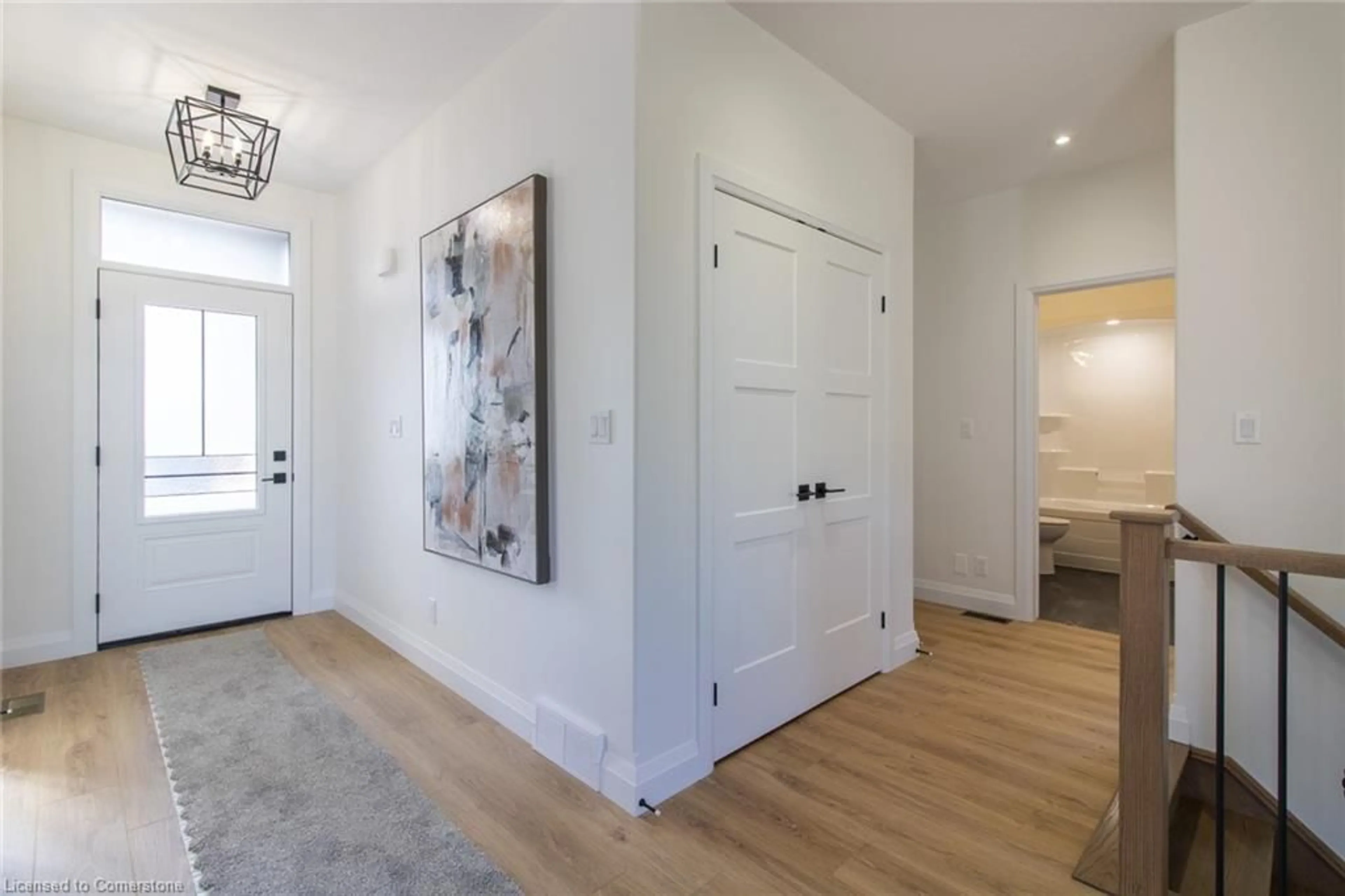 Indoor entryway for 73 Duchess Dr, Delhi Ontario N4B 2V3