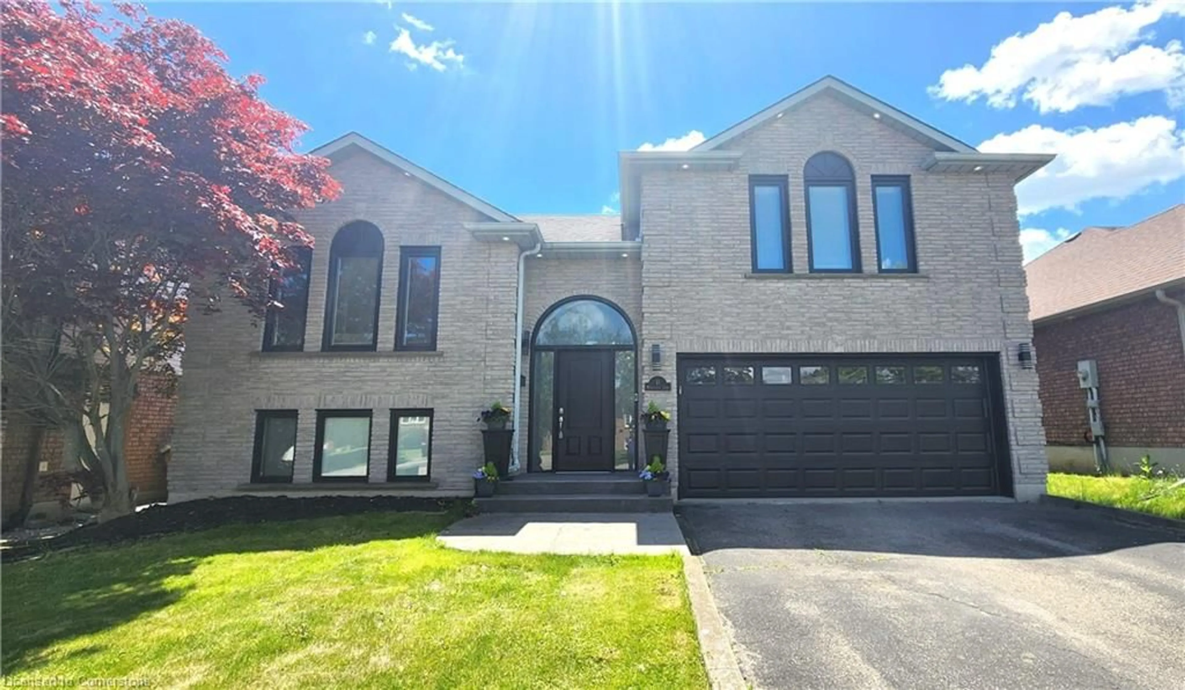 Unknown for 11 Maplecrest Lane, Brantford Ontario N3R 7V1
