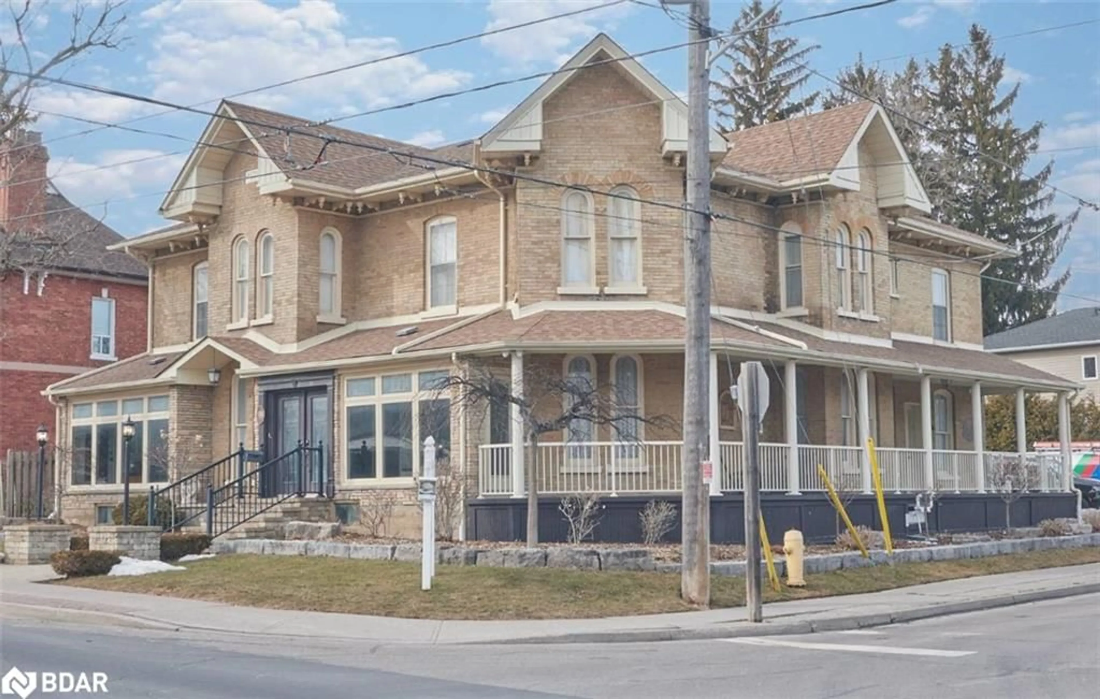 Unknown for 98 Church St, Bowmanville Ontario L1C 1T2