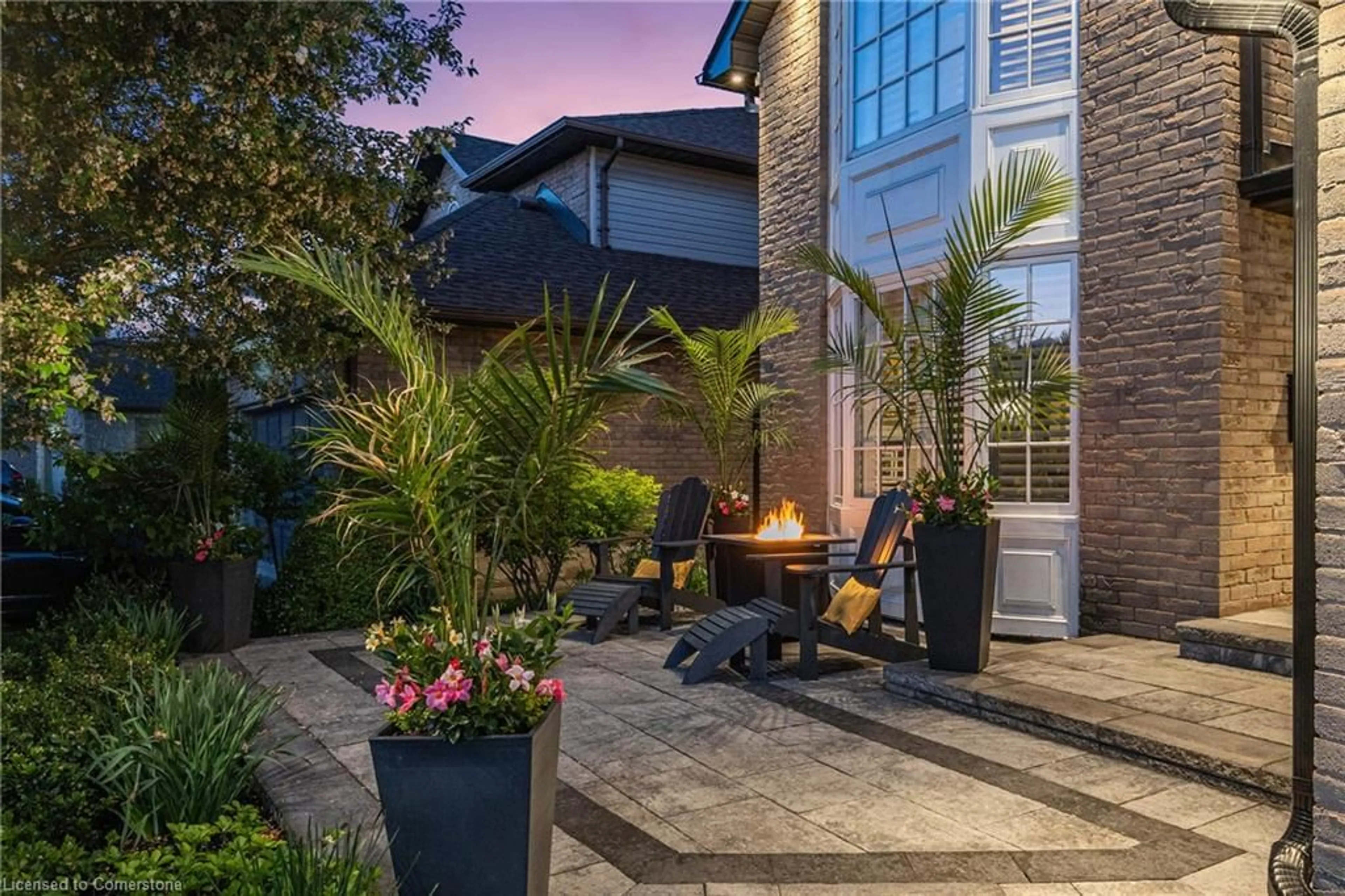 Patio, street for 1254 Hammond St, Burlington Ontario L7S 2E6
