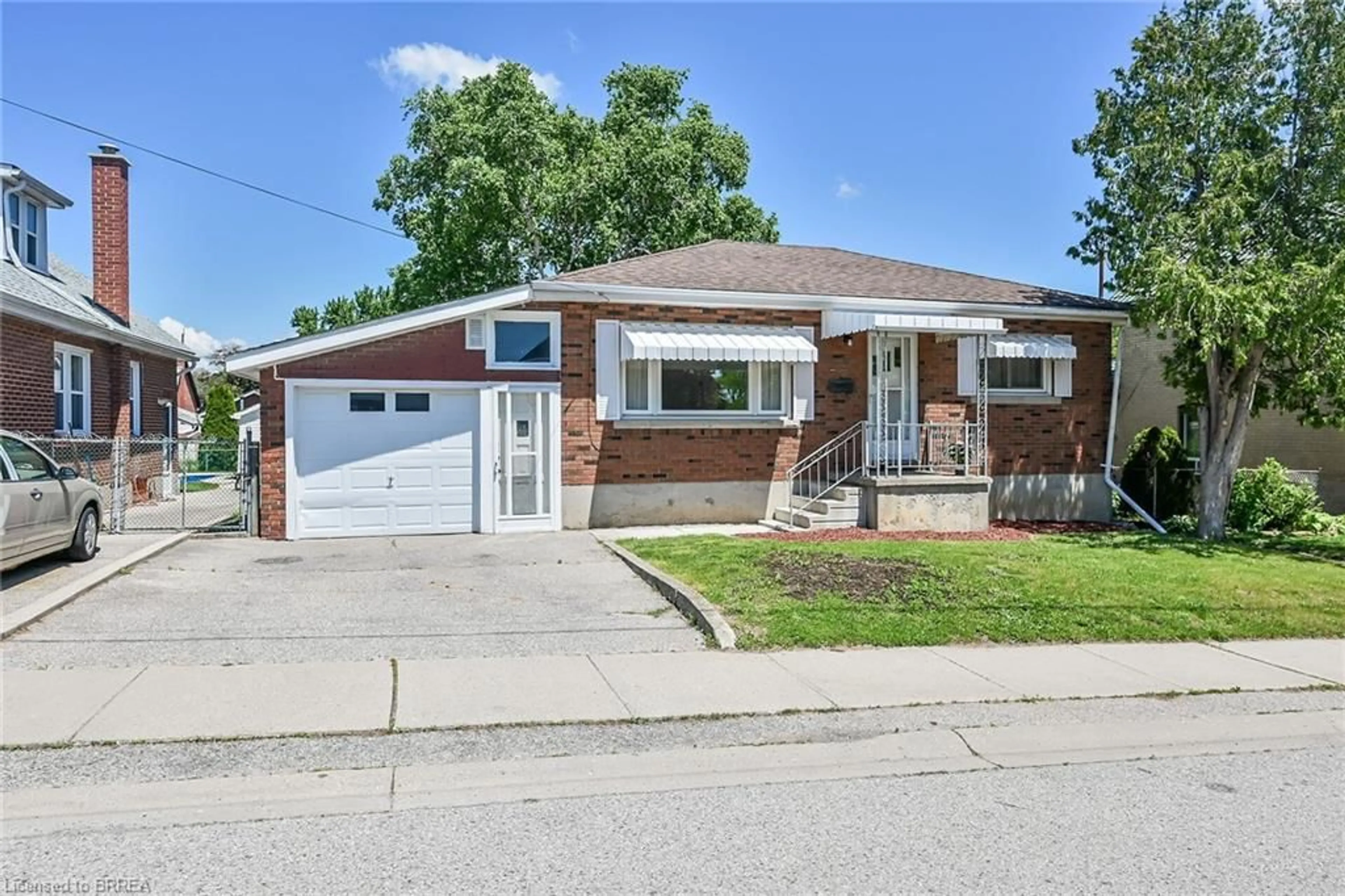 Home with brick exterior material, street for 17 Huff Ave, Brantford Ontario N3R 2A2