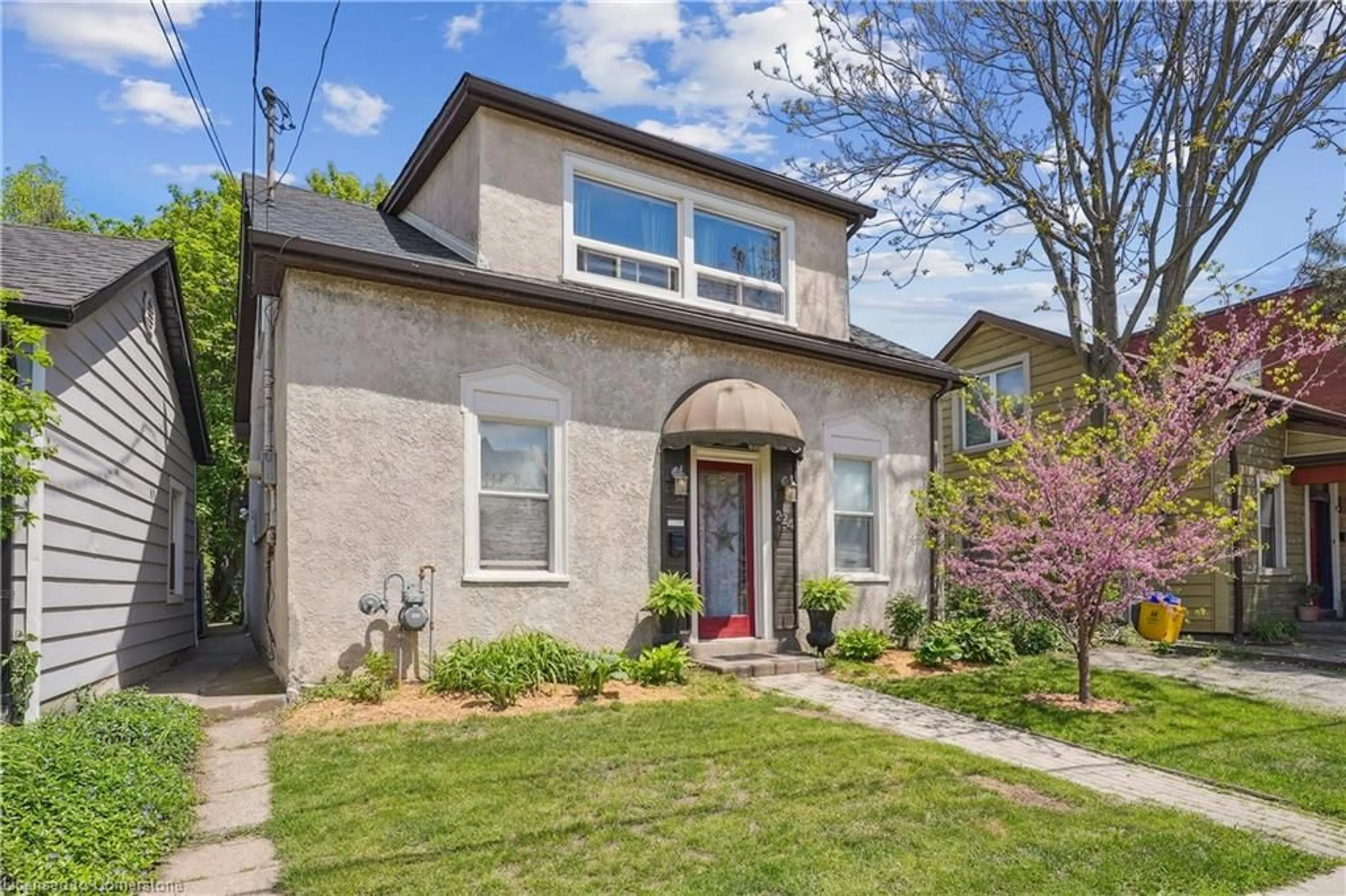 Home with brick exterior material, street for 224 Napier St, Hamilton Ontario L8R 1S7