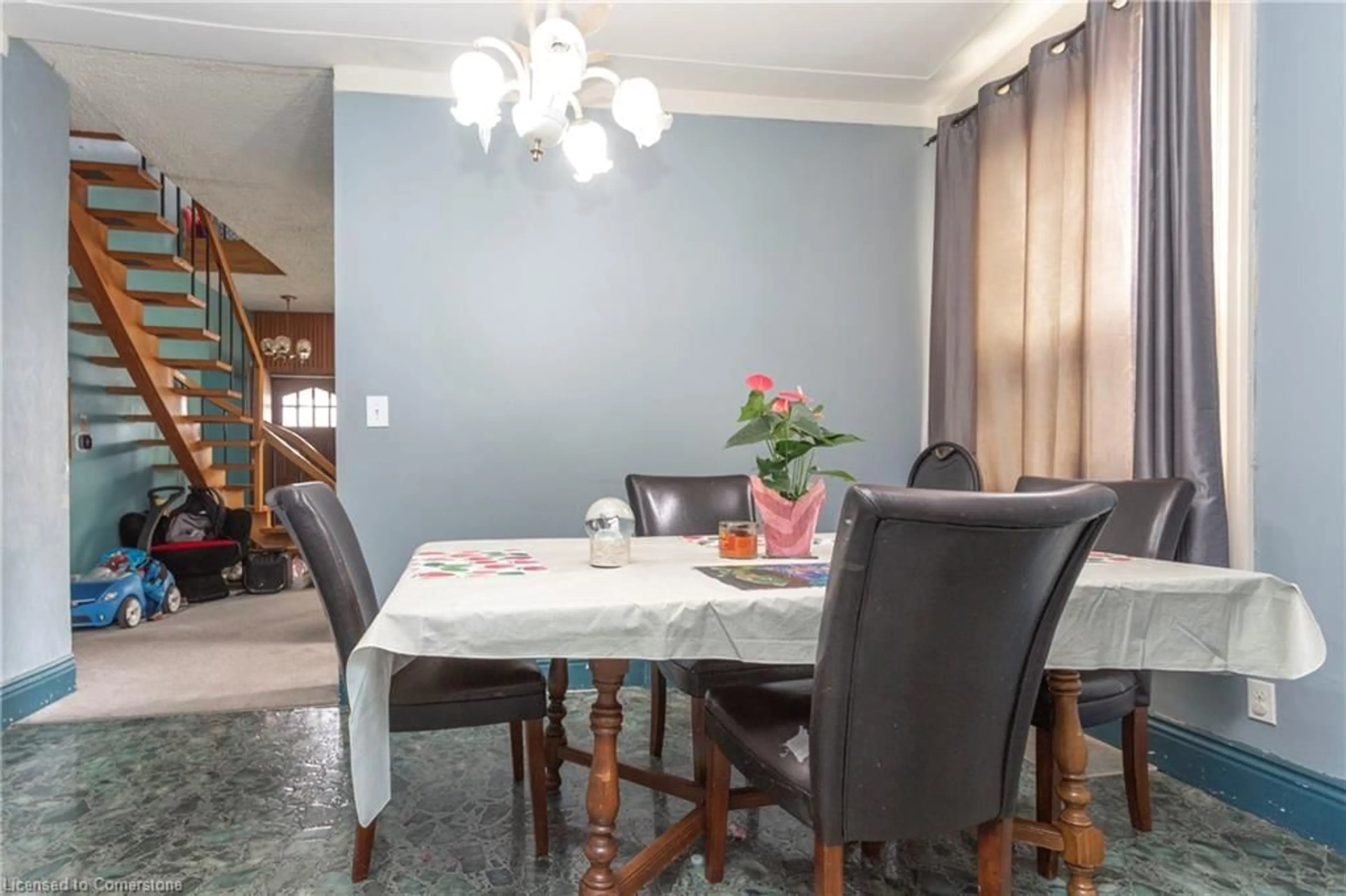 Dining room, unknown for 43 Kenilworth St, Hamilton Ontario L8K 2S7