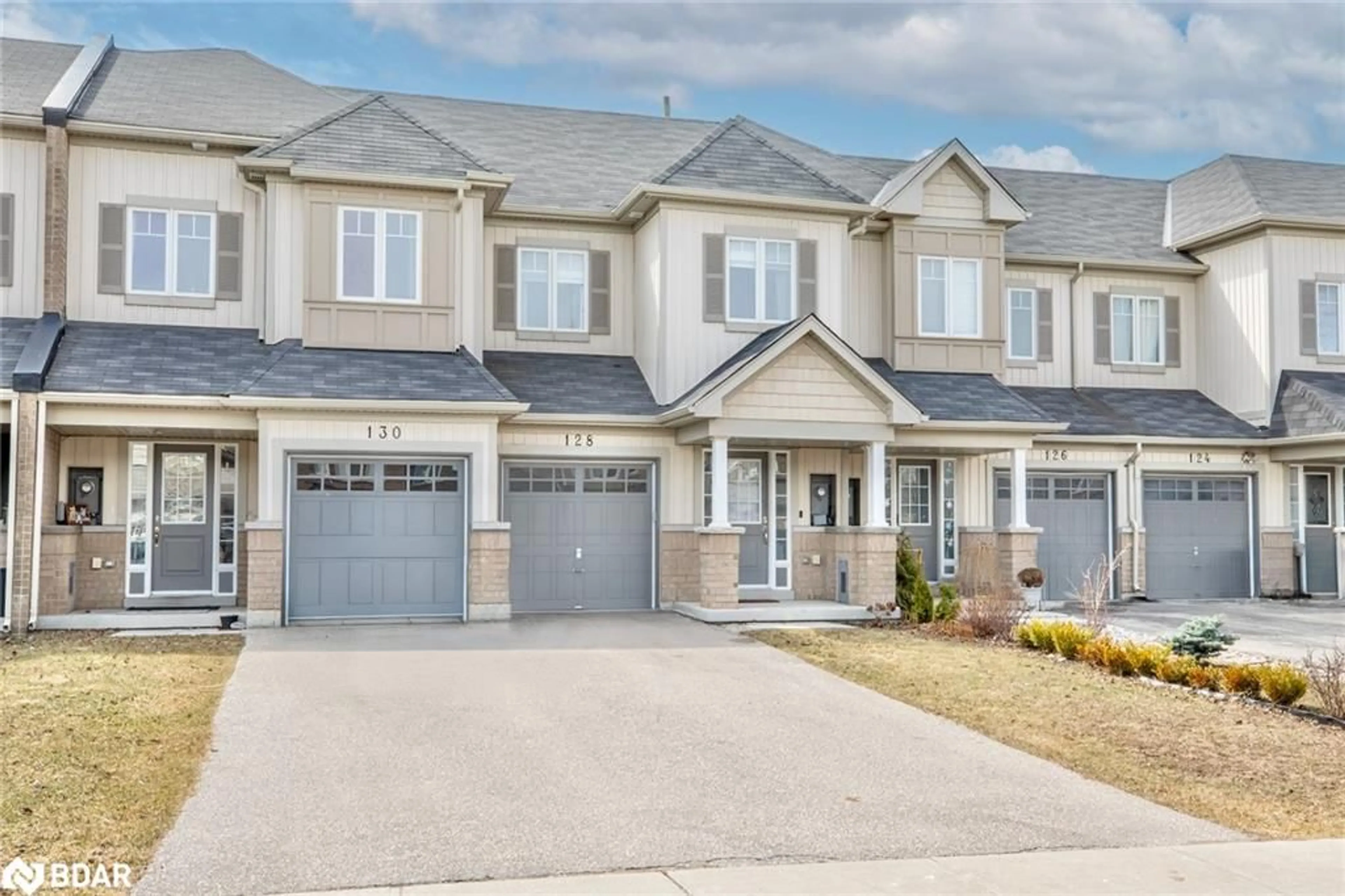 Home with brick exterior material, street for 128 Knight Street St, Alliston Ontario L9R 0R6