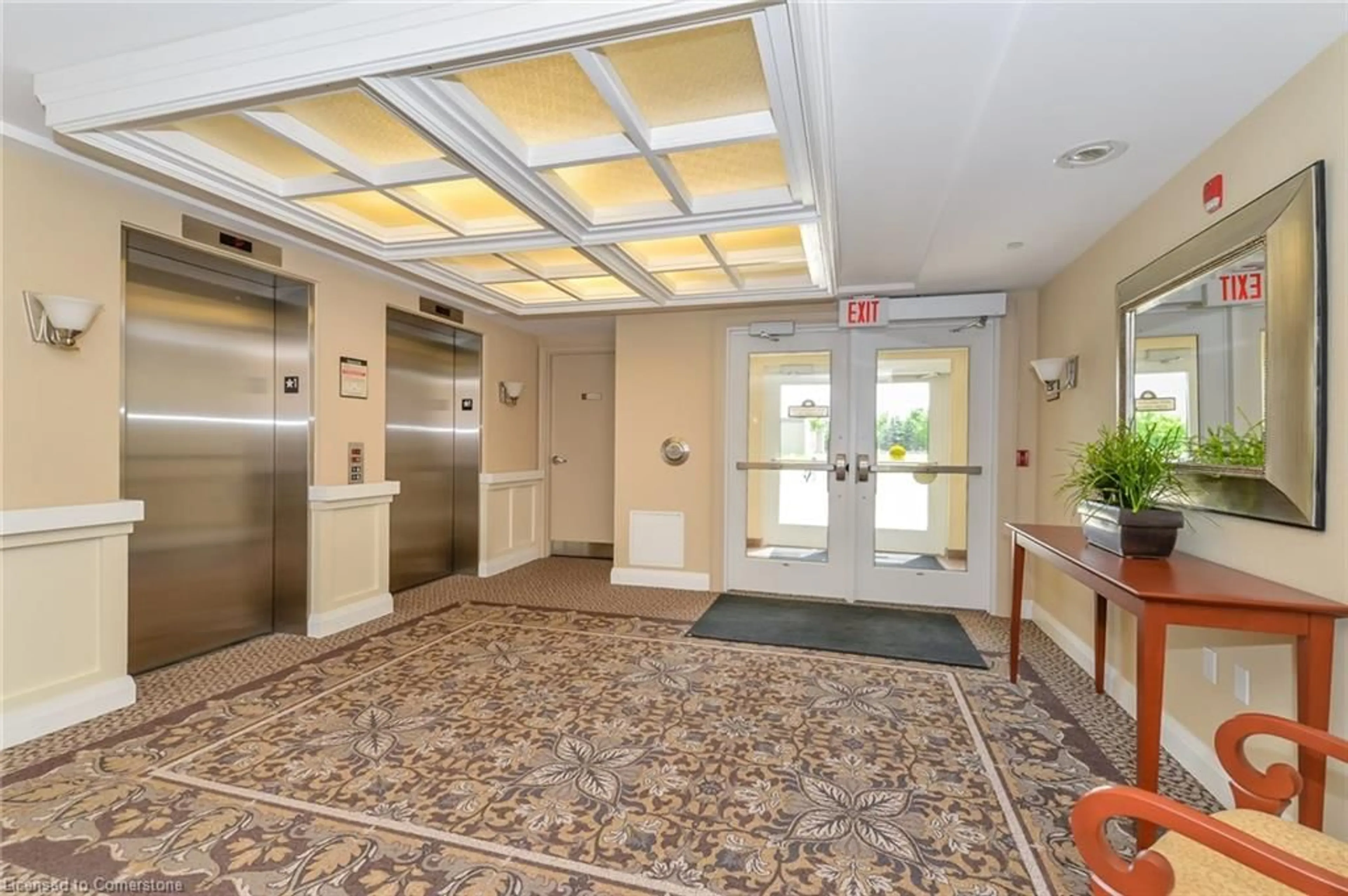 Indoor foyer for 65 Bayberry Dr #404, Guelph Ontario N1G 5K8