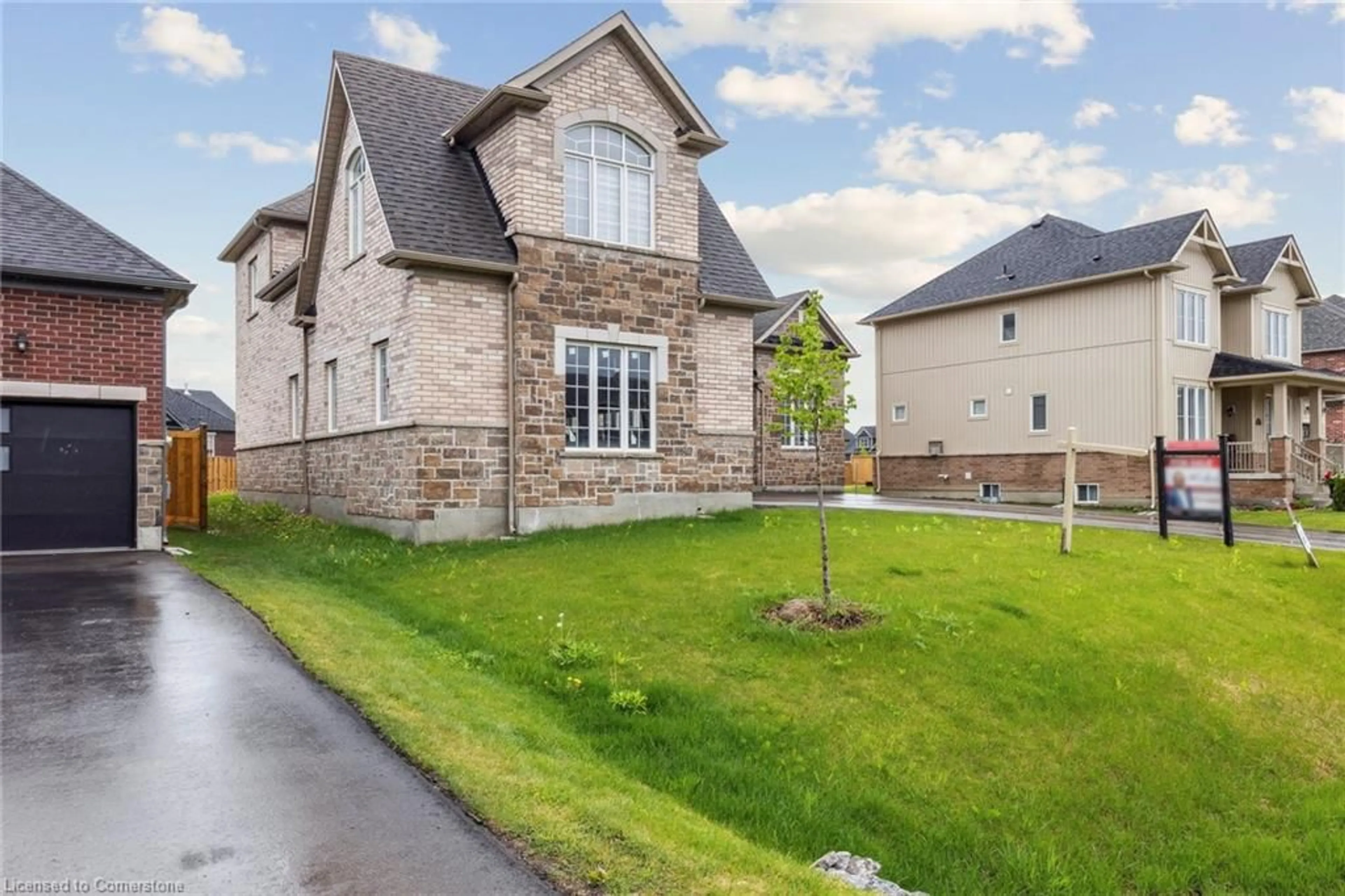 Home with brick exterior material, street for 15 Golden Meadows Dr #33, Peterborough Ontario K9J 0H6