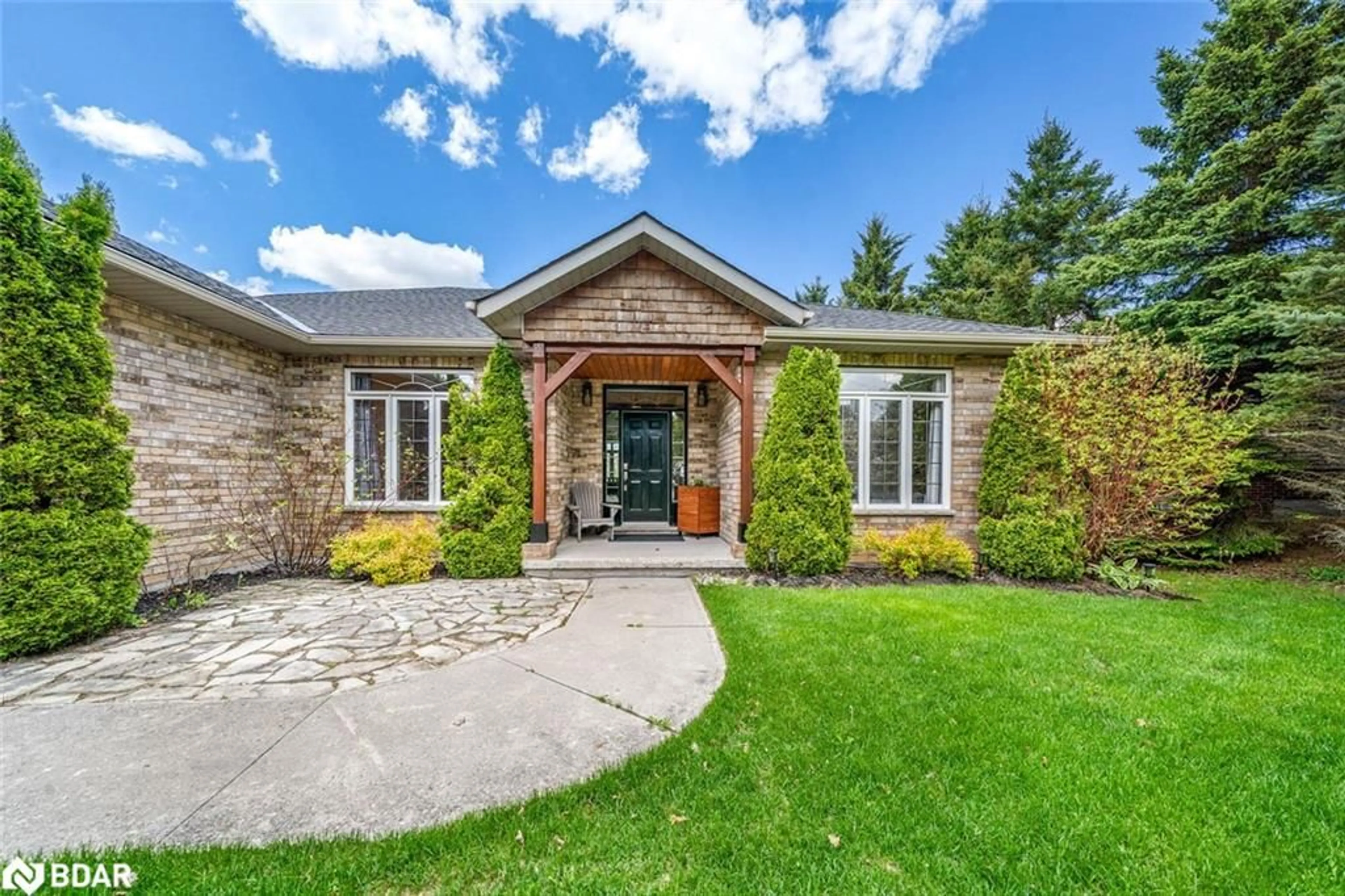 Home with brick exterior material, street for 102 Highland Drive, Oro-Medonte Ontario L0L 2L0