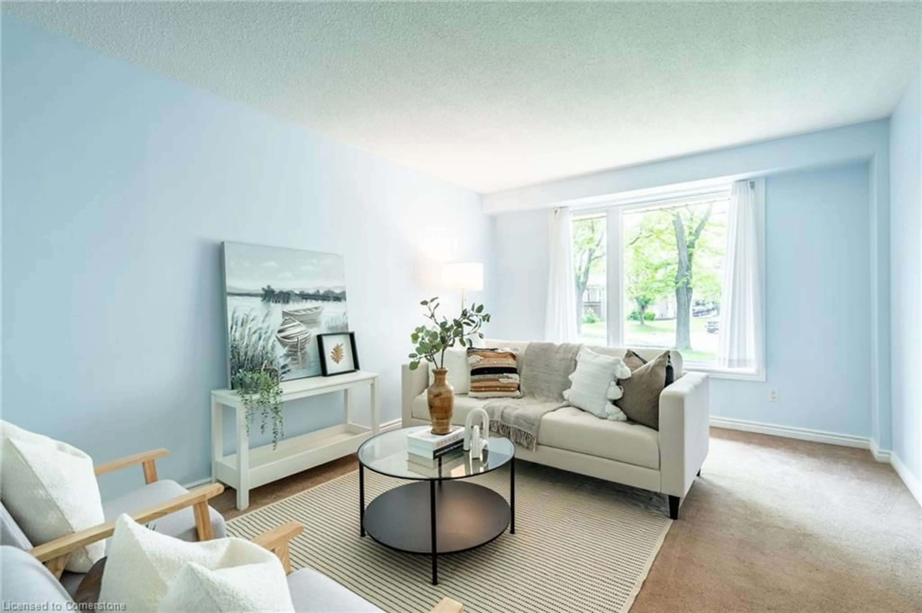 Living room with furniture, unknown for 11 Pecan Crt, Stoney Creek Ontario L8G 4L6