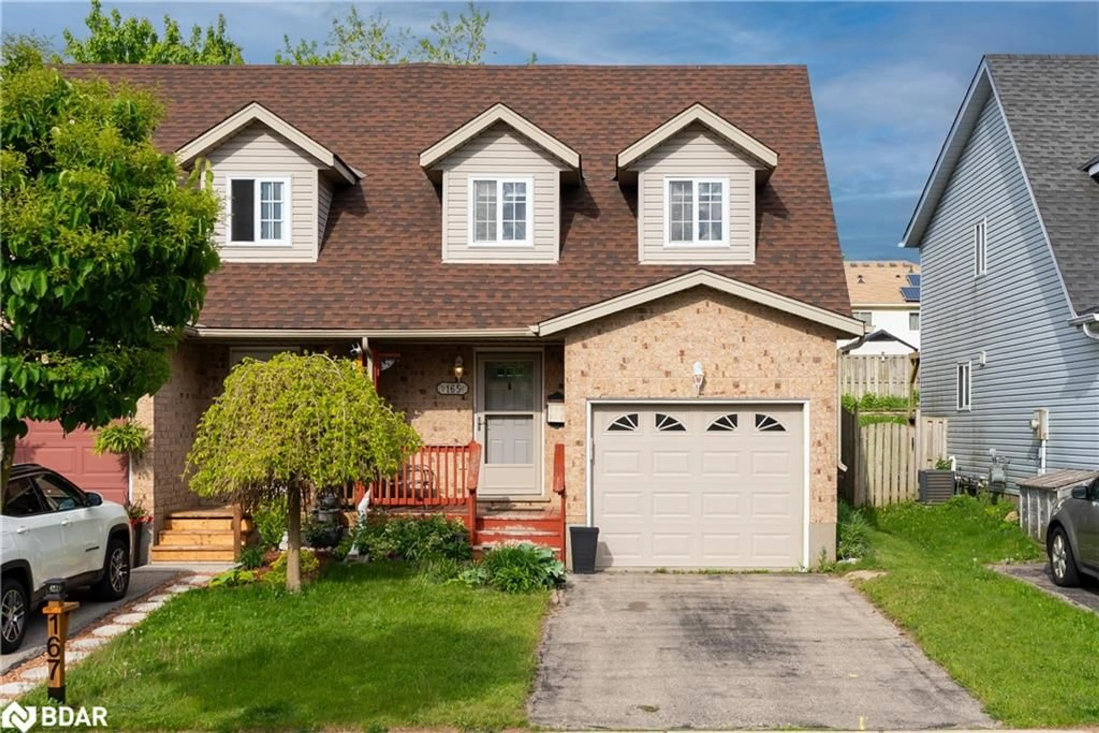 Home with vinyl exterior material, street for 165 Highbrook St, Kitchener Ontario N2E 3P6