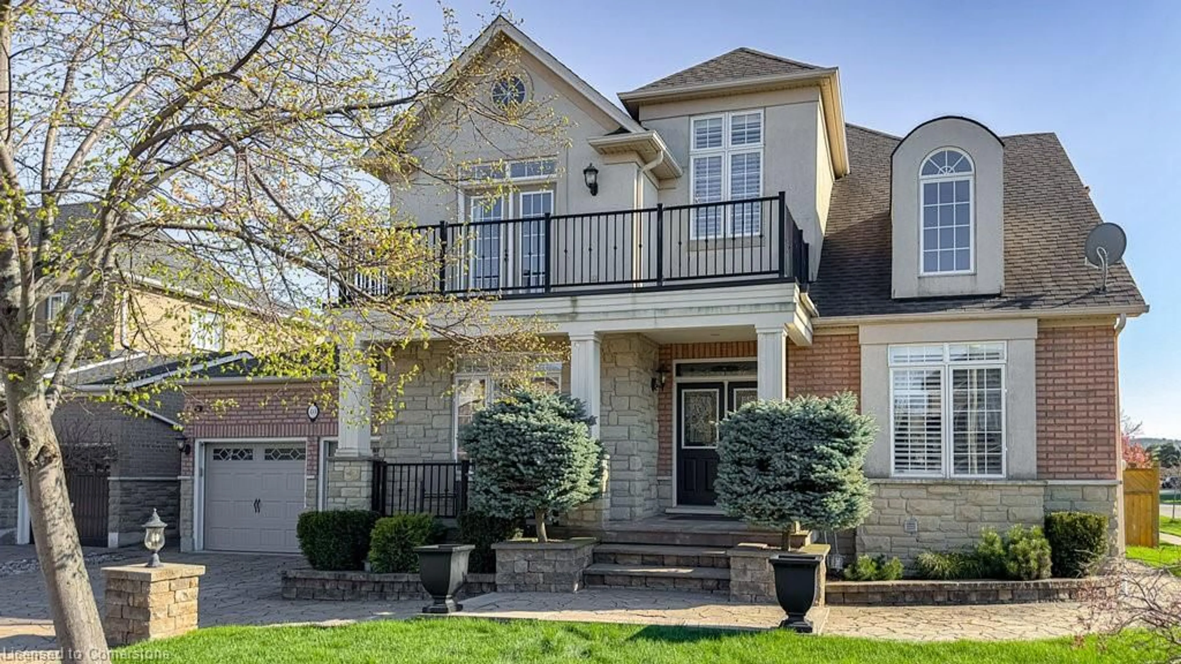Home with brick exterior material, street for 40 Delrosa Way, Stoney Creek Ontario L8E 6E5