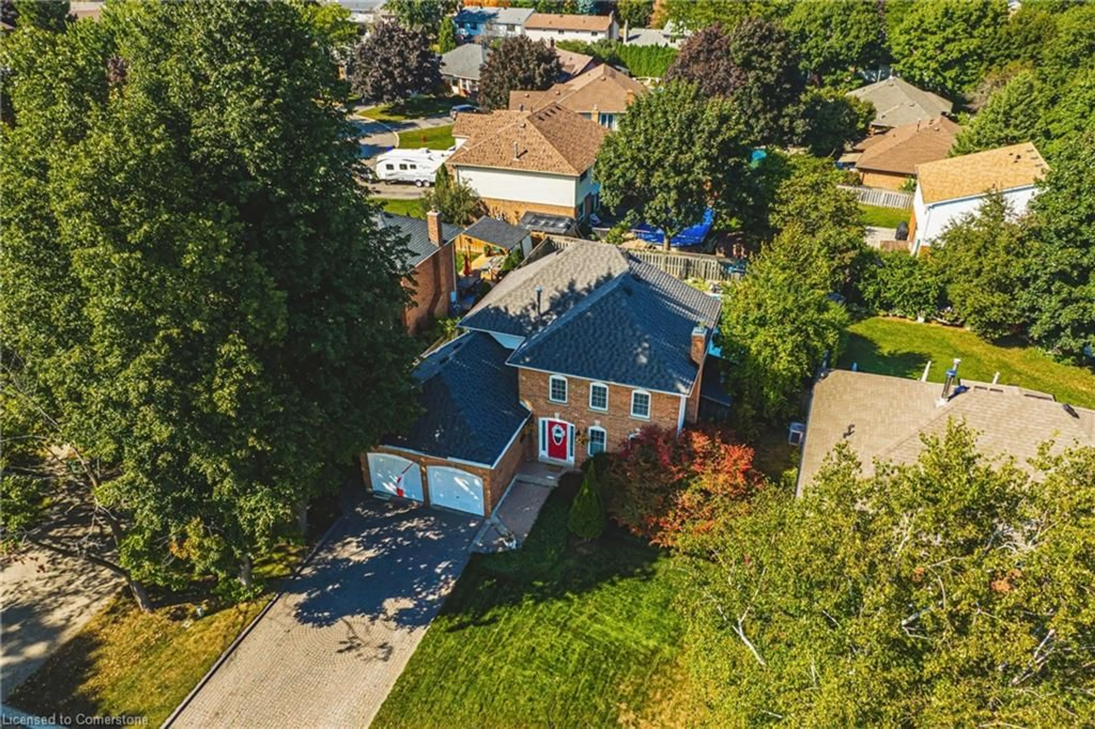 A pic from outside/outdoor area/front of a property/back of a property/a pic from drone, street for 412 Melanie Cres, Ancaster Ontario L9G 4B2