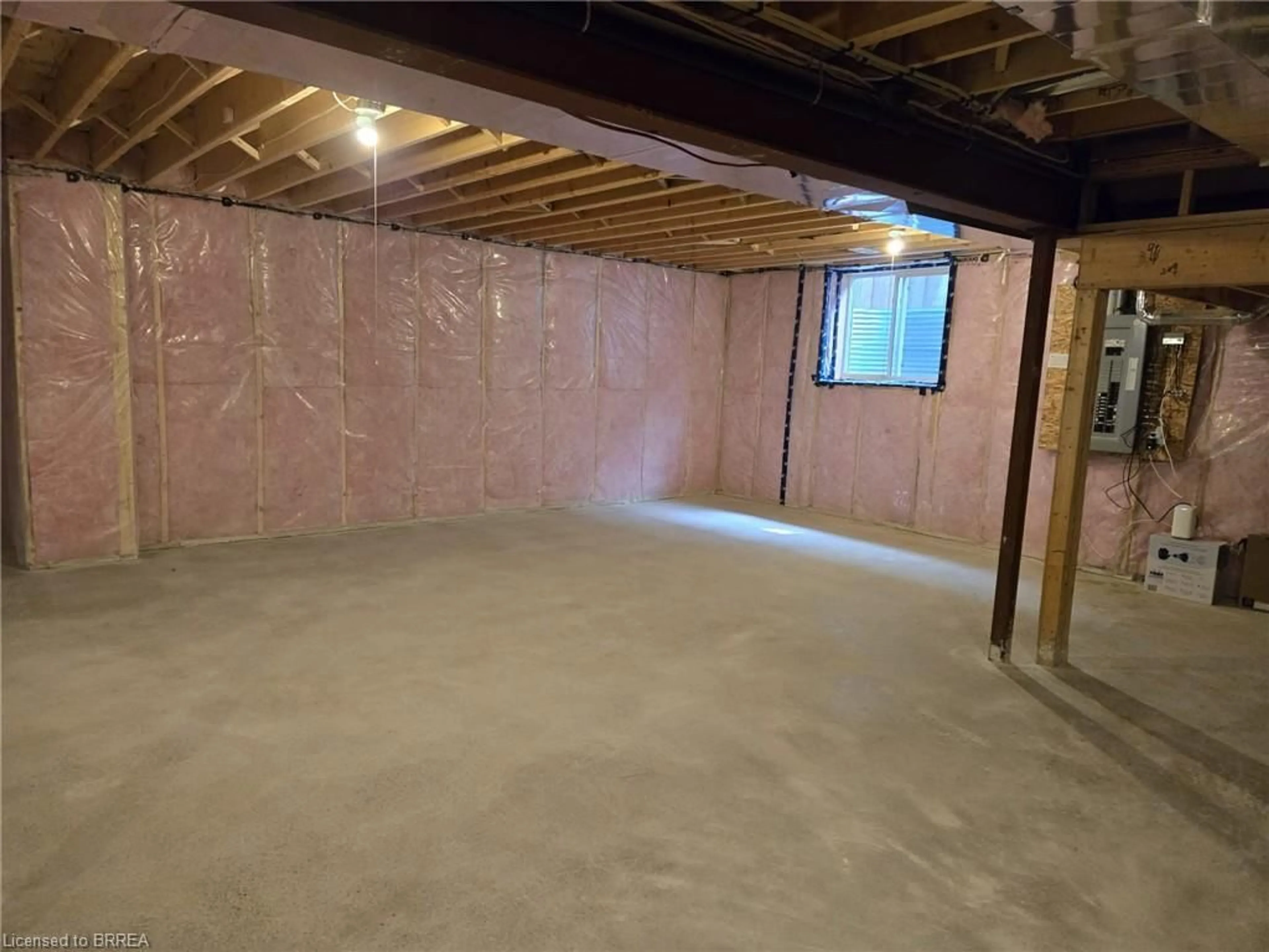 A pic of a room for 24 Sass Cres, Paris Ontario N3L 0A9