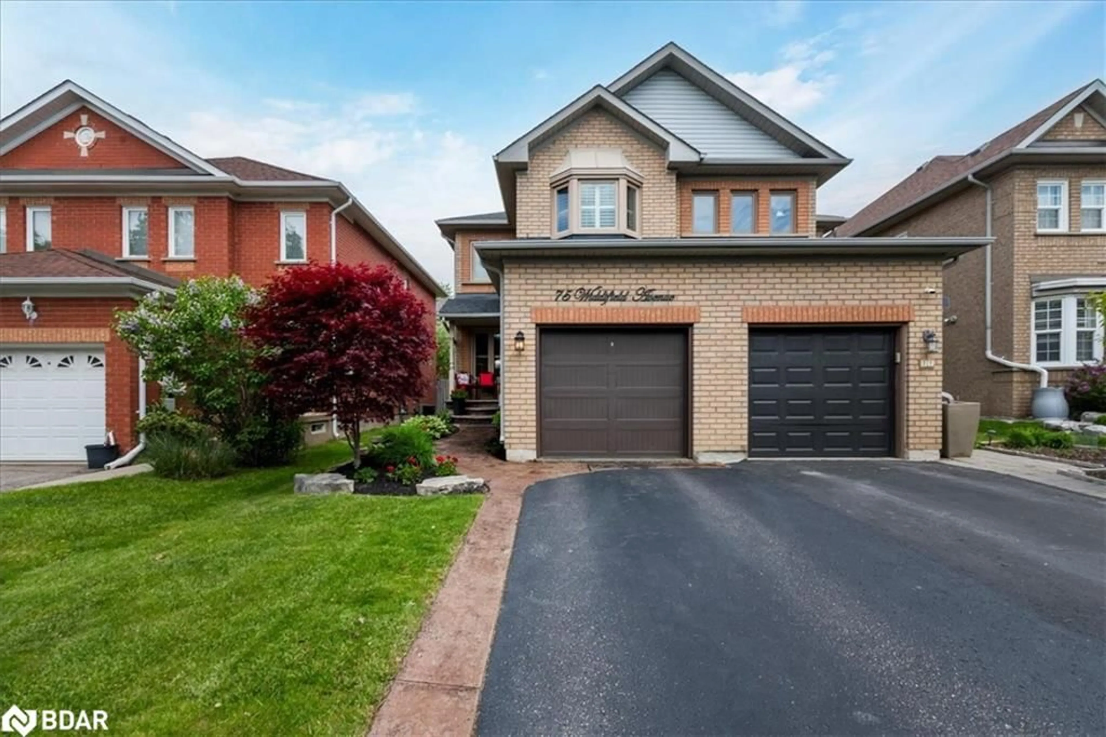 Home with brick exterior material, street for 75 Widdifield Ave, Newmarket Ontario L3X 1Z5