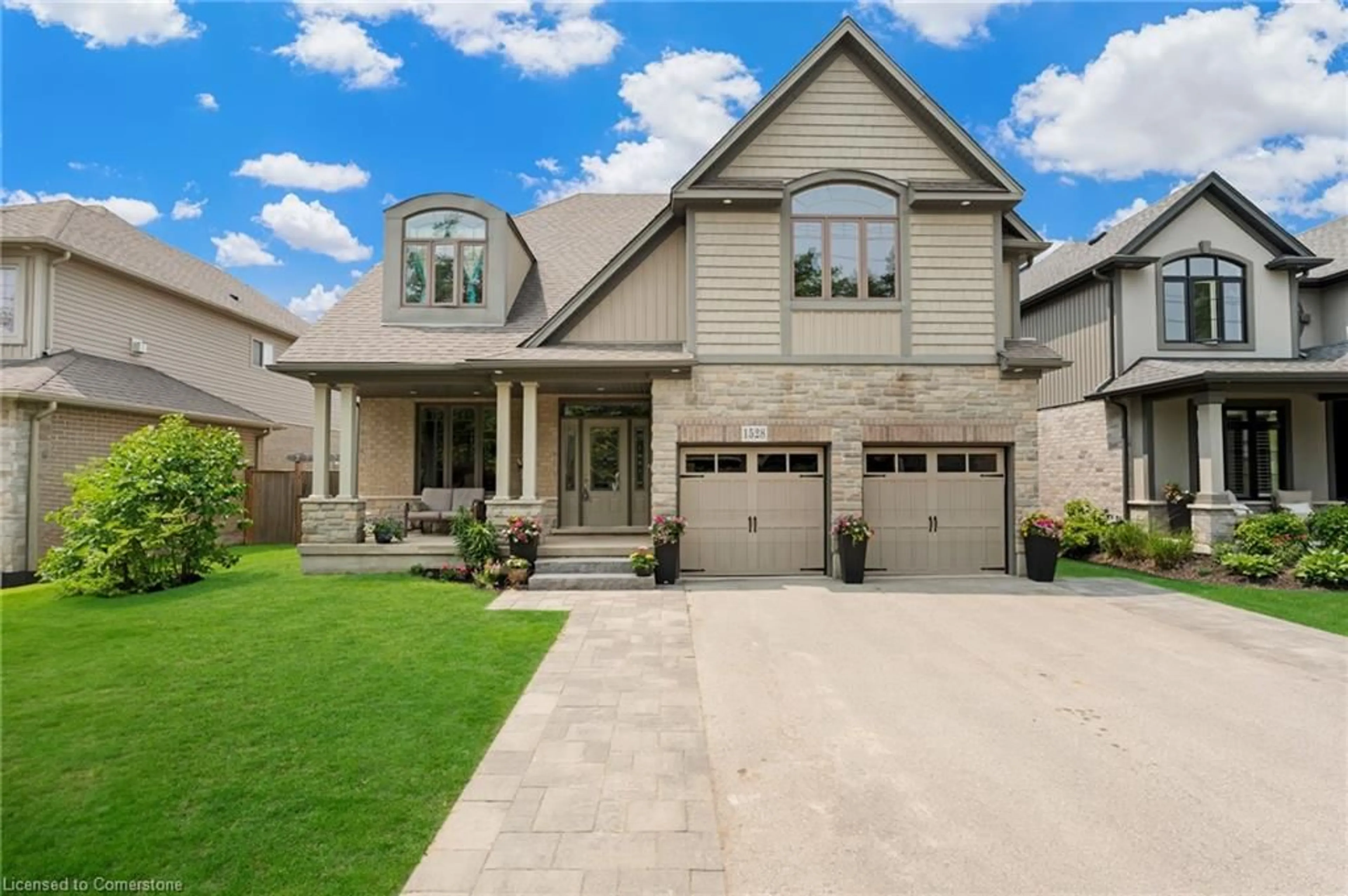 Home with brick exterior material, street for 1528 Haist St, Fonthill Ontario L0S 1E5