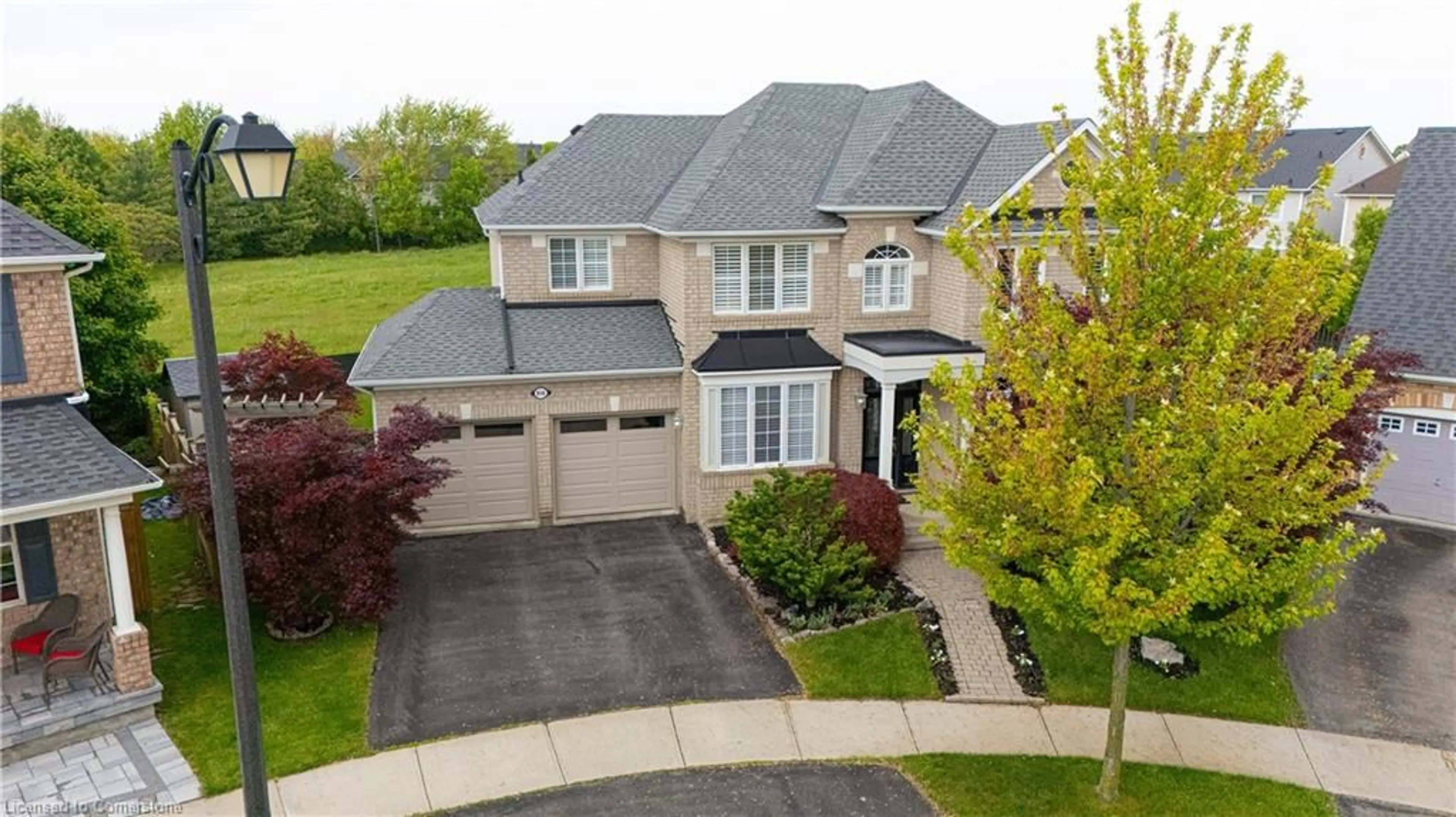 A pic from outside/outdoor area/front of a property/back of a property/a pic from drone, street for 856 Somerville Terr, Milton Ontario L9T 5T9