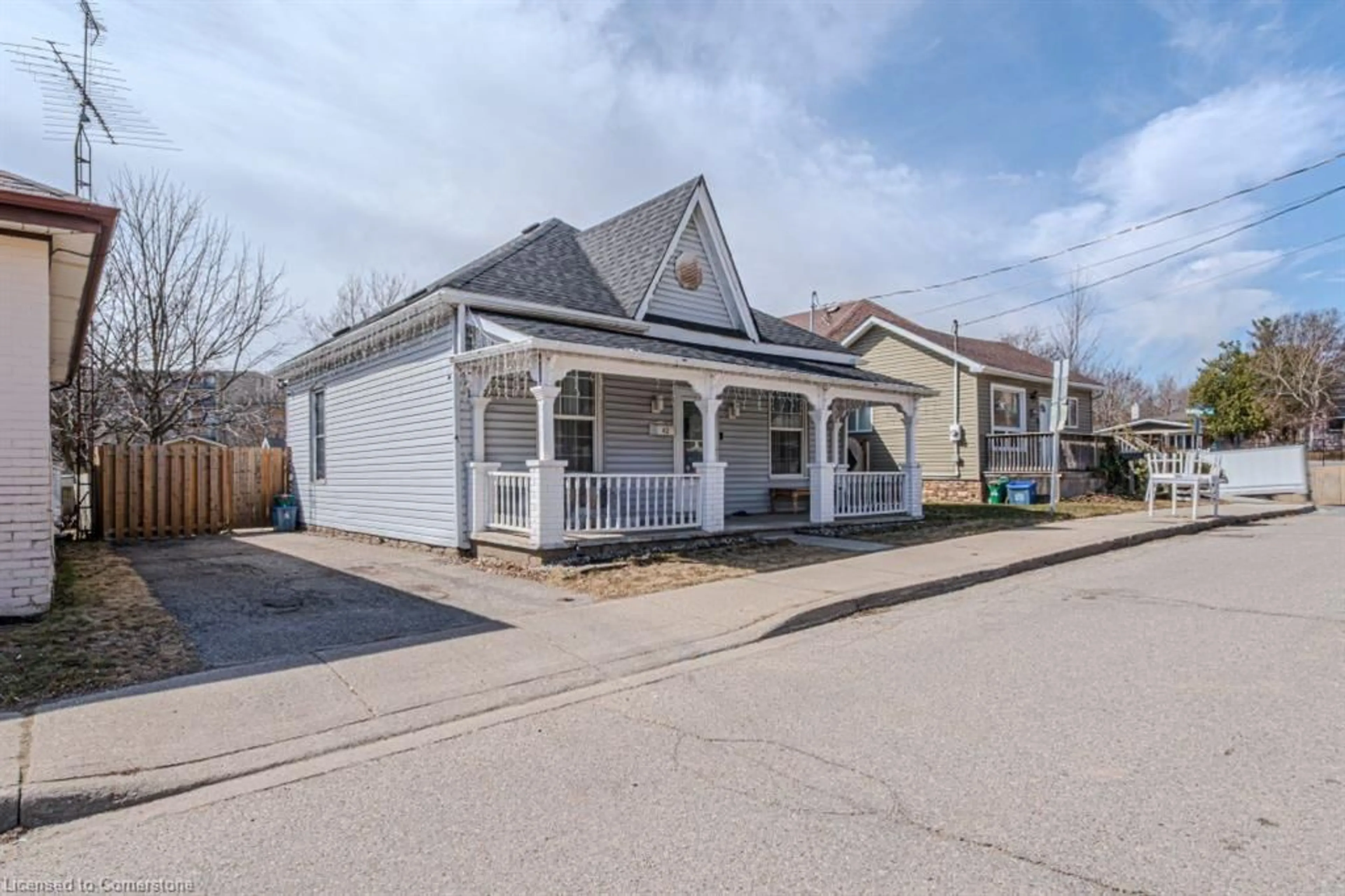 Unknown for 42 Lawrence St, Brantford Ontario N3R 1A7