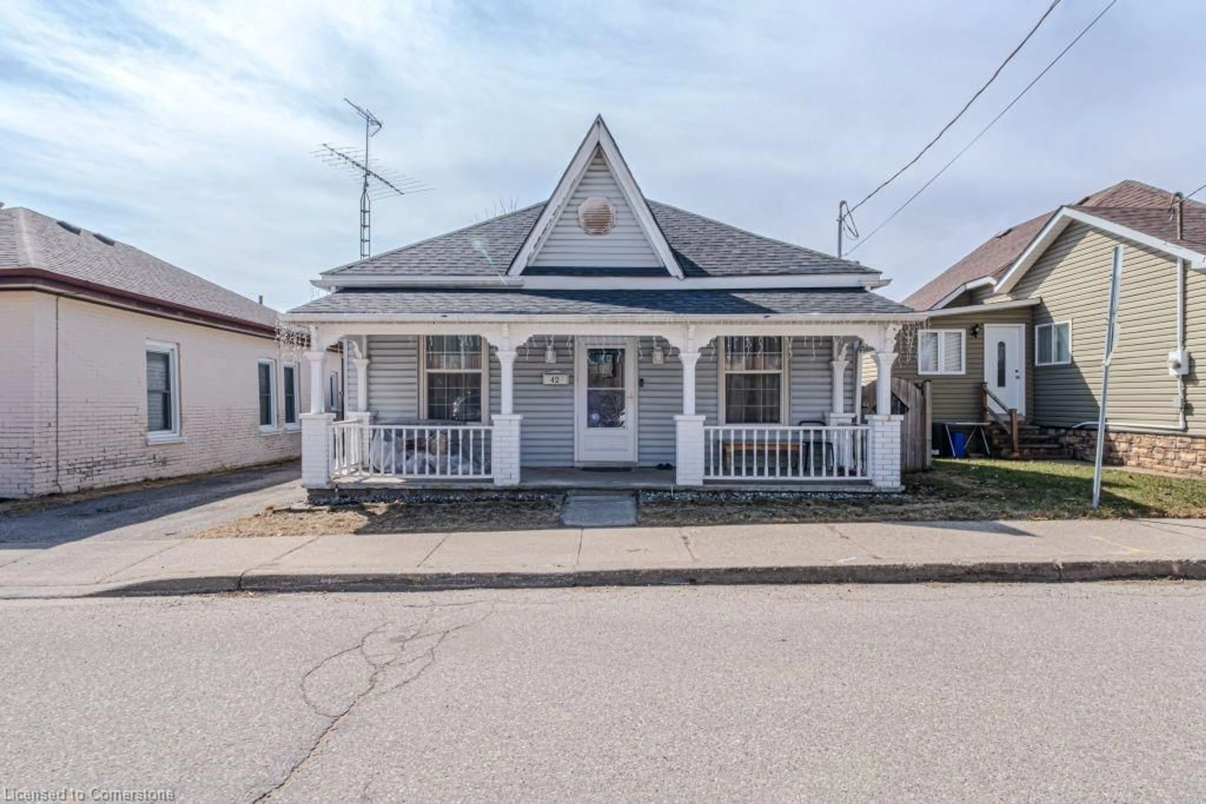 Unknown for 42 Lawrence St, Brantford Ontario N3R 1A7