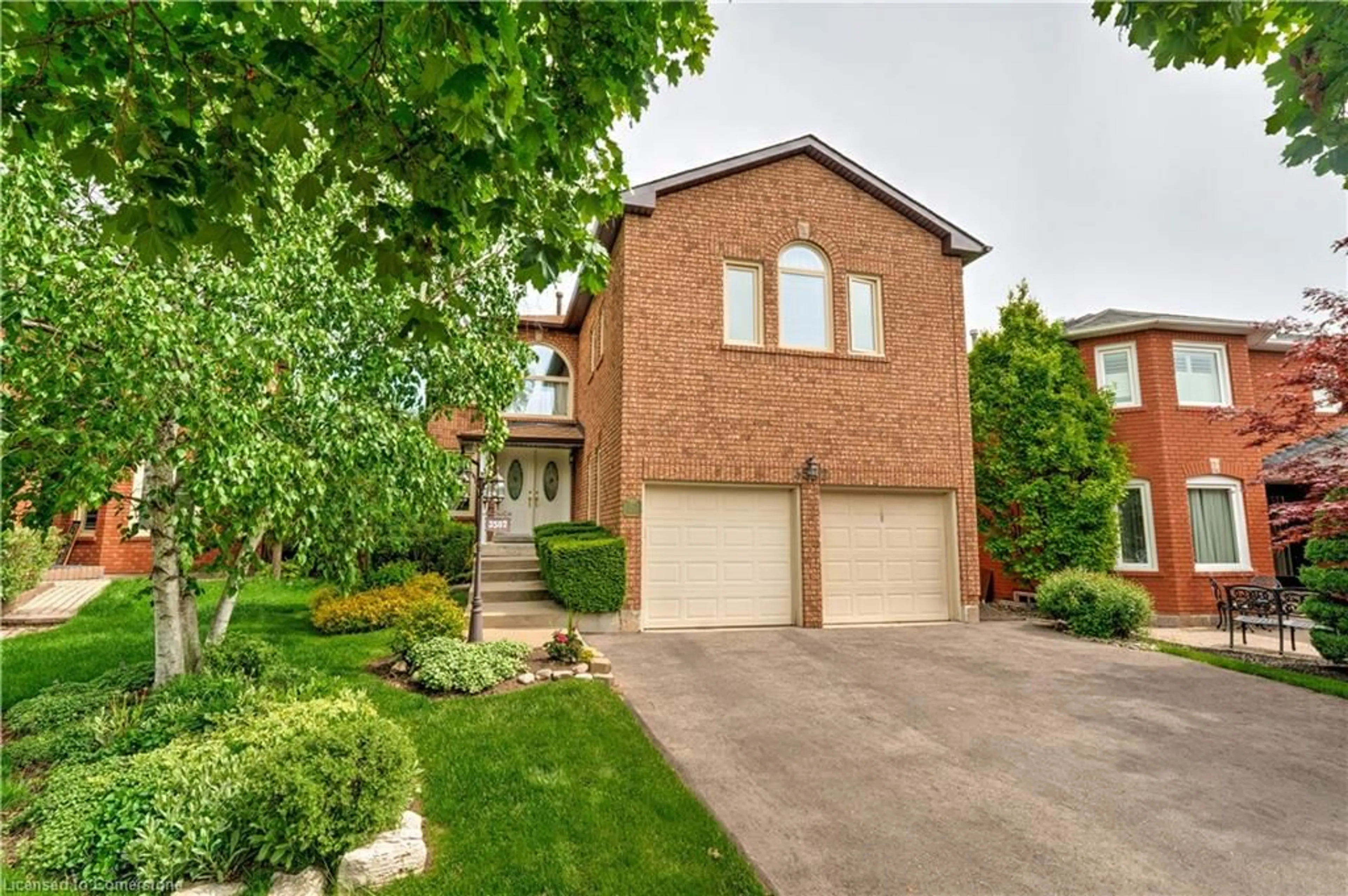 Home with brick exterior material, street for 3502 Pintail Cir, Mississauga Ontario L5N 6C7