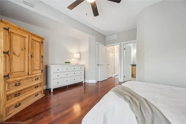Additional property image - 555 King St Unit 307