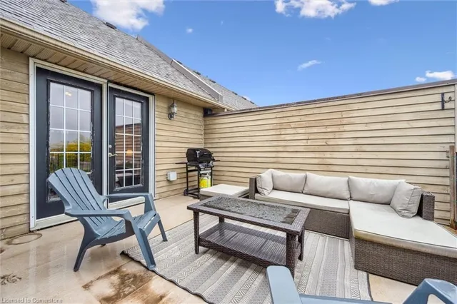 Additional property image - 555 King St Unit 307
