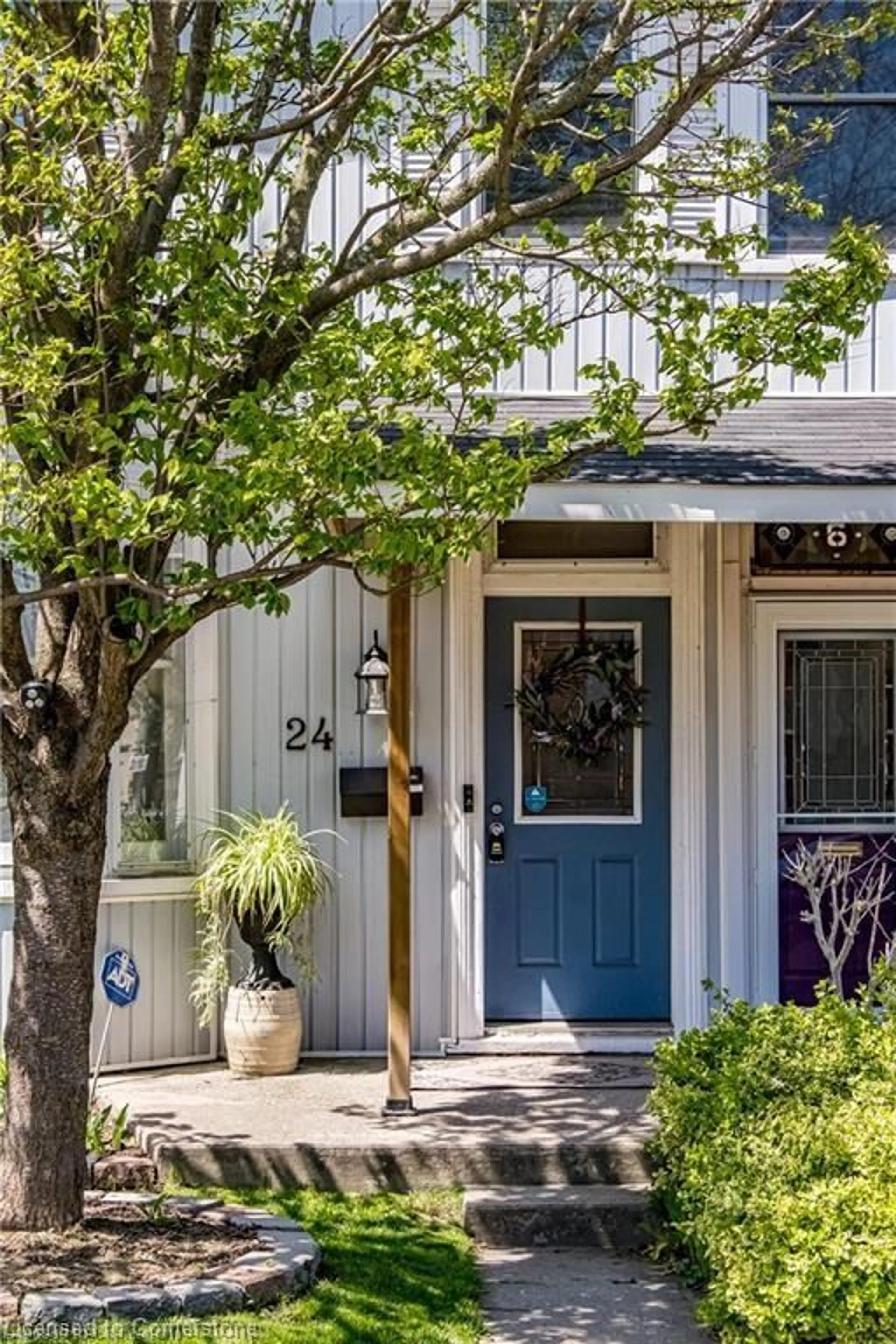 Home with vinyl exterior material, street for 24 Liberty St, Hamilton Ontario L8N 2N6