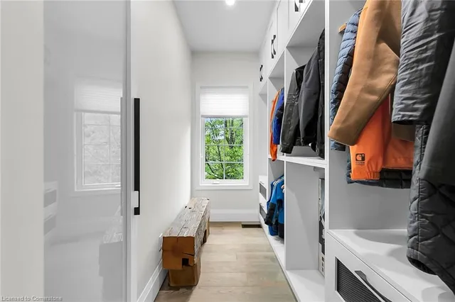 Additional property image - 108 Dirksen Crt