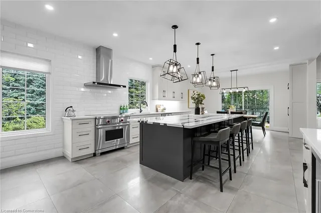 Additional property image - 108 Dirksen Crt