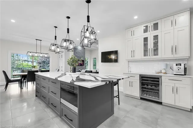 Additional property image - 108 Dirksen Crt