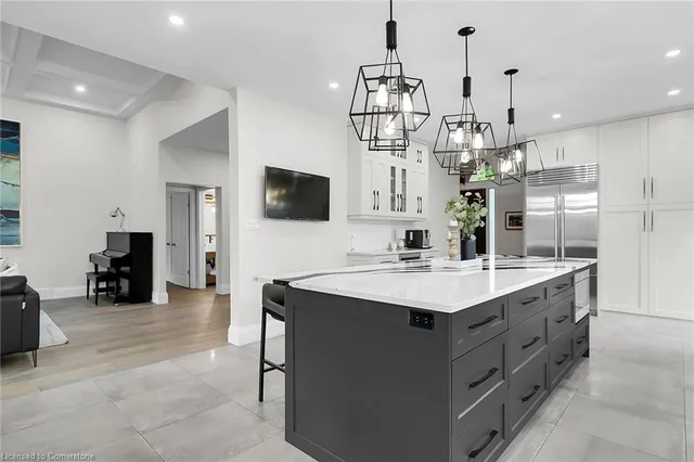 Additional property image - 108 Dirksen Crt