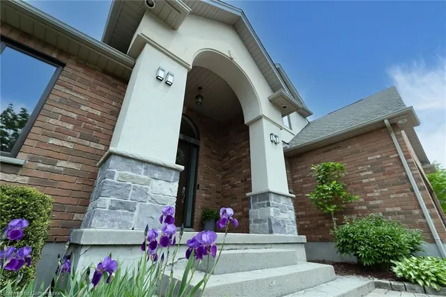 Additional property image - 108 Dirksen Crt