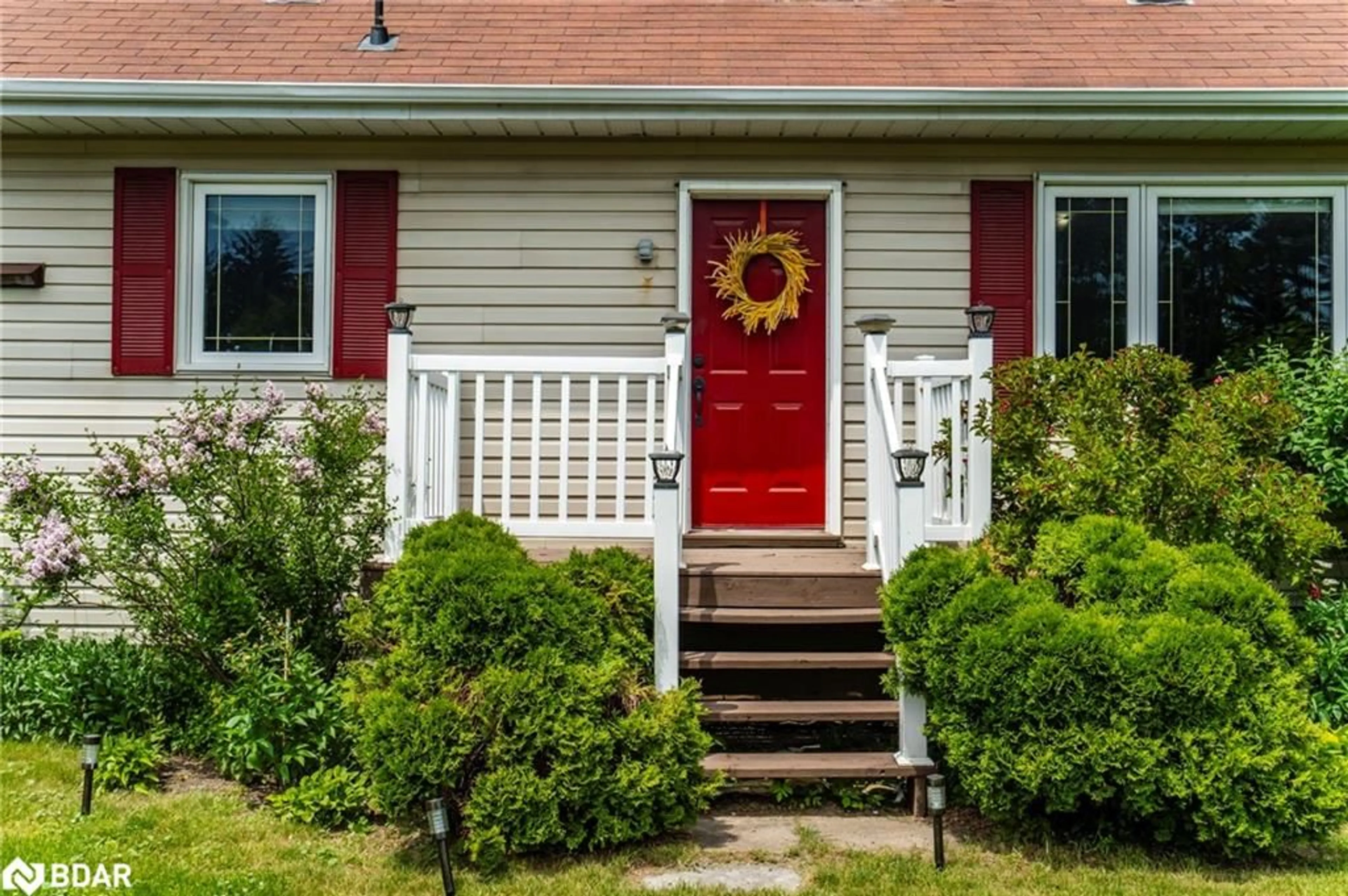 Home with vinyl exterior material, street for 2290 Highway 11 South, Oro-Medonte Ontario L0L 2L0