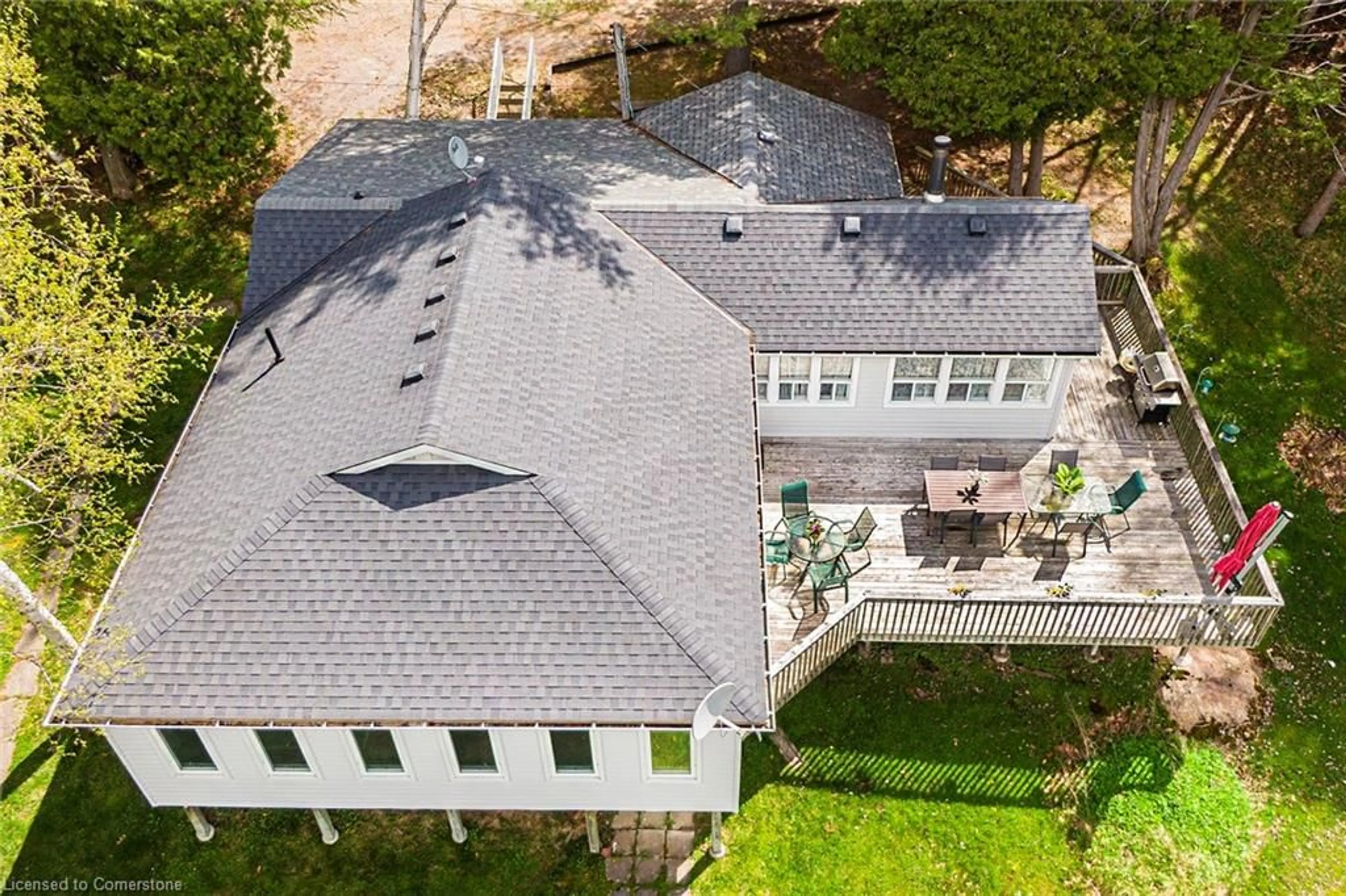 A pic from outside/outdoor area/front of a property/back of a property/a pic from drone, unknown for 1270 Wessell Rd, Haliburton Ontario K0M 2L1