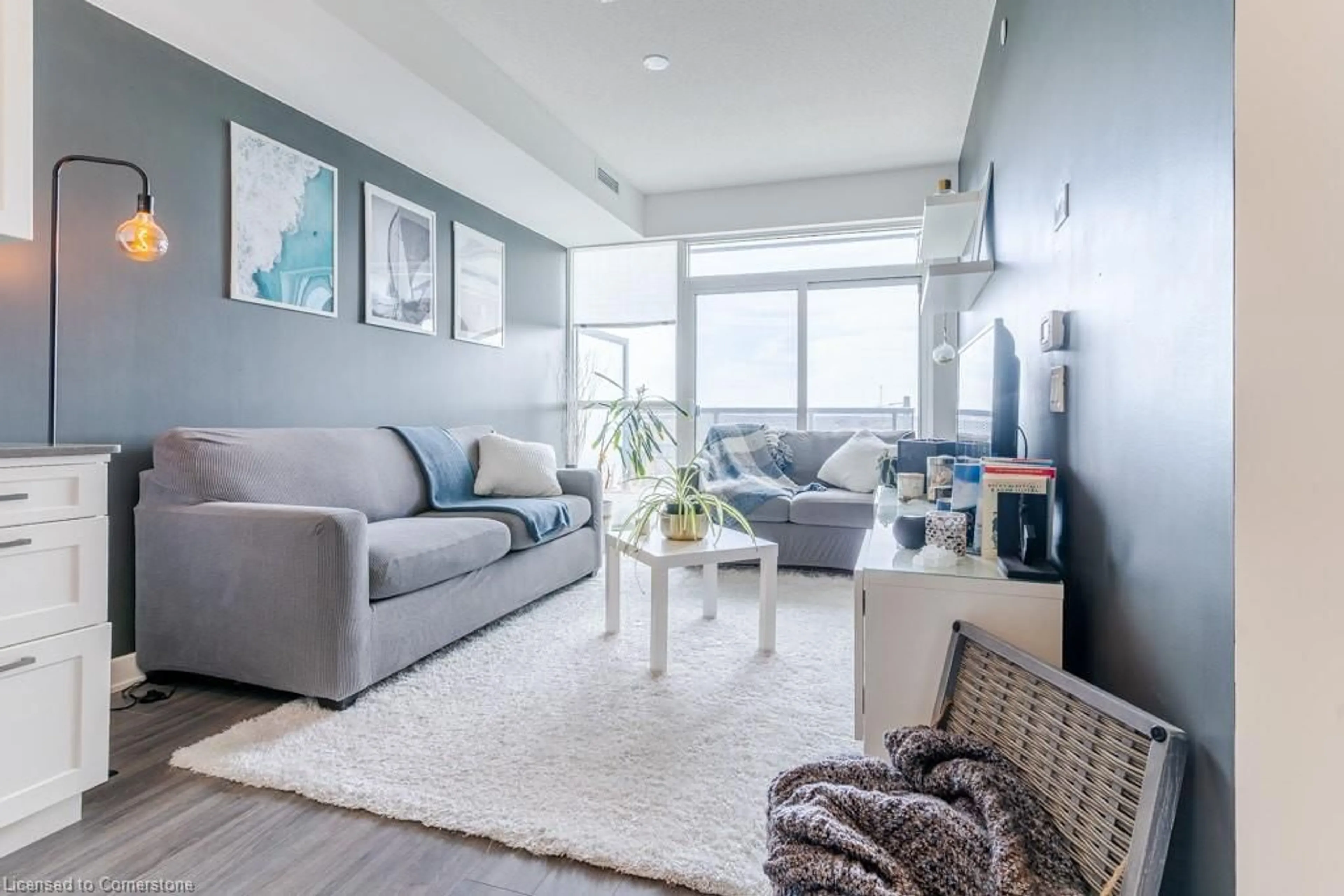 Living room with furniture, unknown for 681 Yonge St #409, Barrie Ontario L4N 4E8
