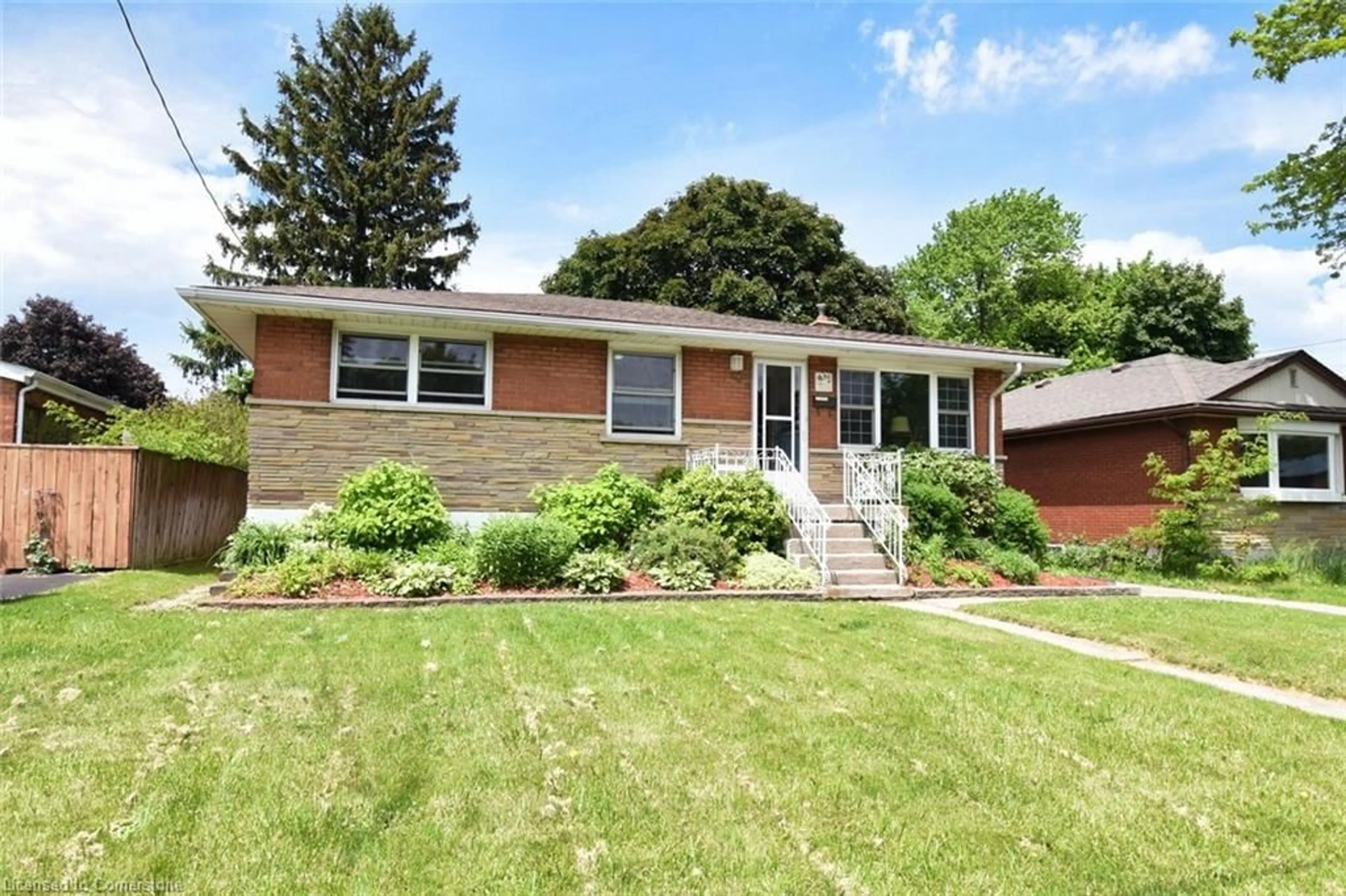 Home with brick exterior material, street for 60 Toby Cres, Hamilton Ontario L8T 2N8