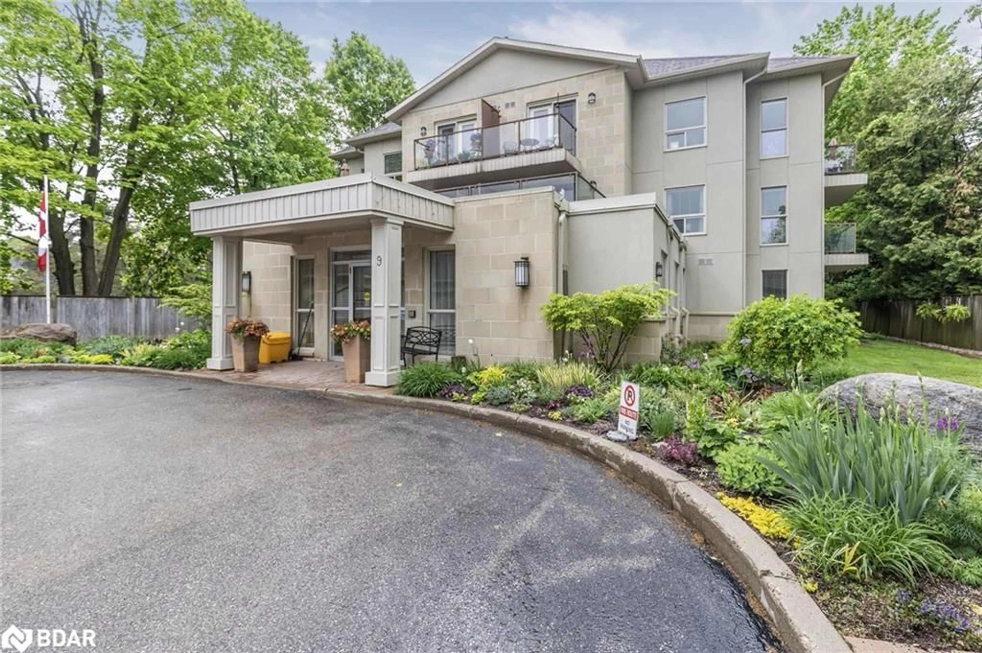 Unknown for 9 Westmount Dr #104, Orillia Ontario L3V 6C8