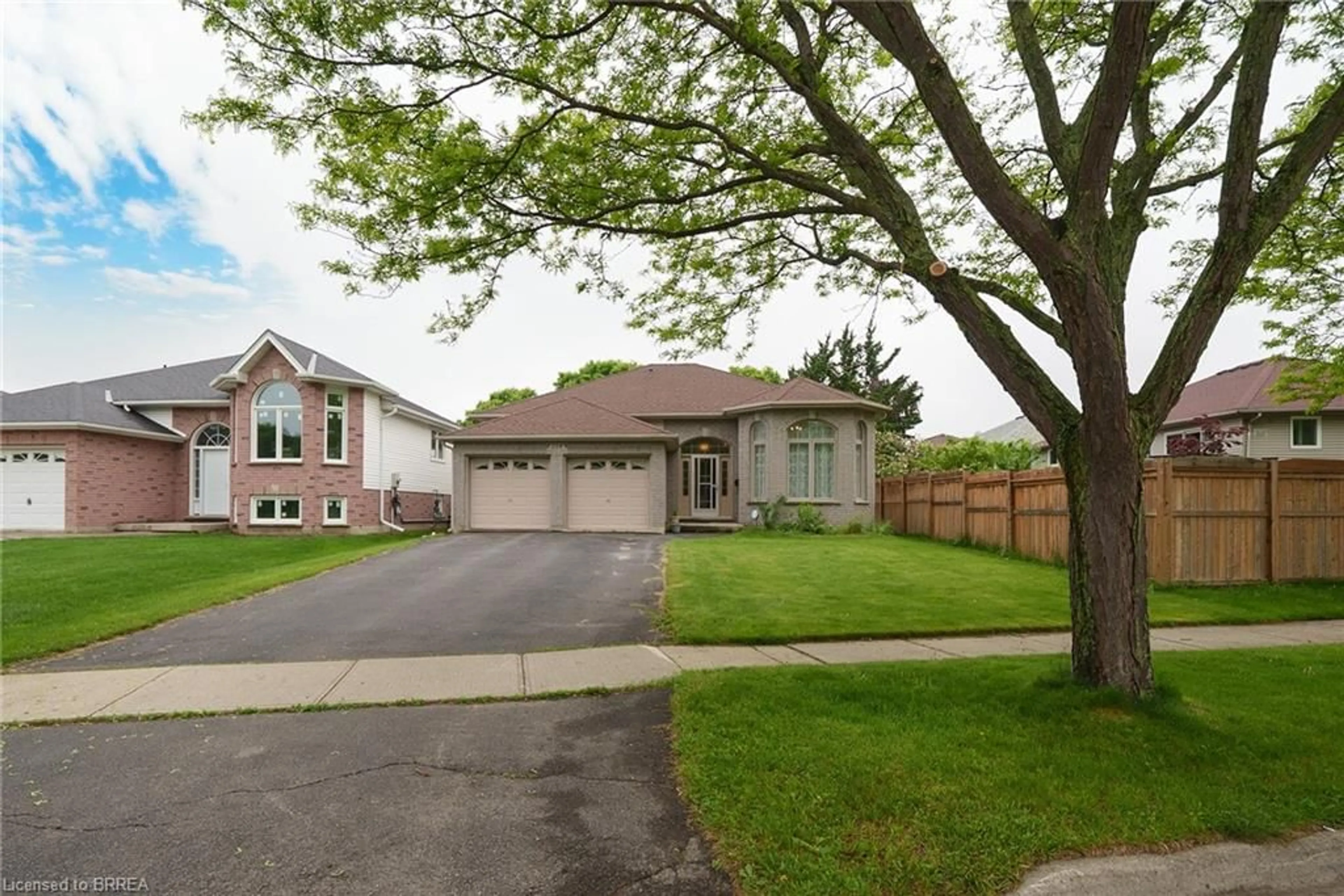 Home with brick exterior material, street for 219 Balmoral Dr, Brantford Ontario N3V 1E6