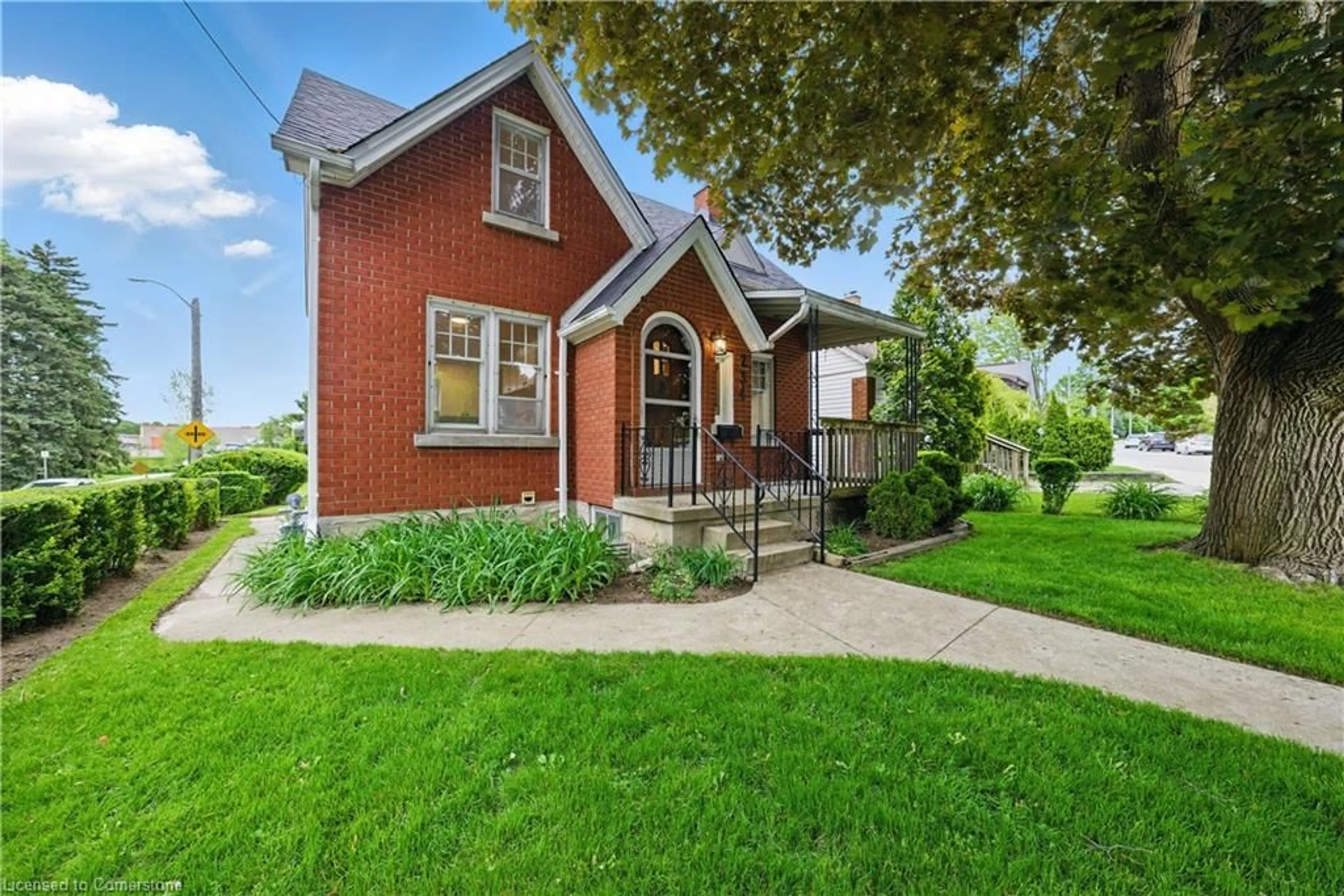 Home with brick exterior material, street for 234 Waterloo St, Kitchener Ontario N2H 3W1