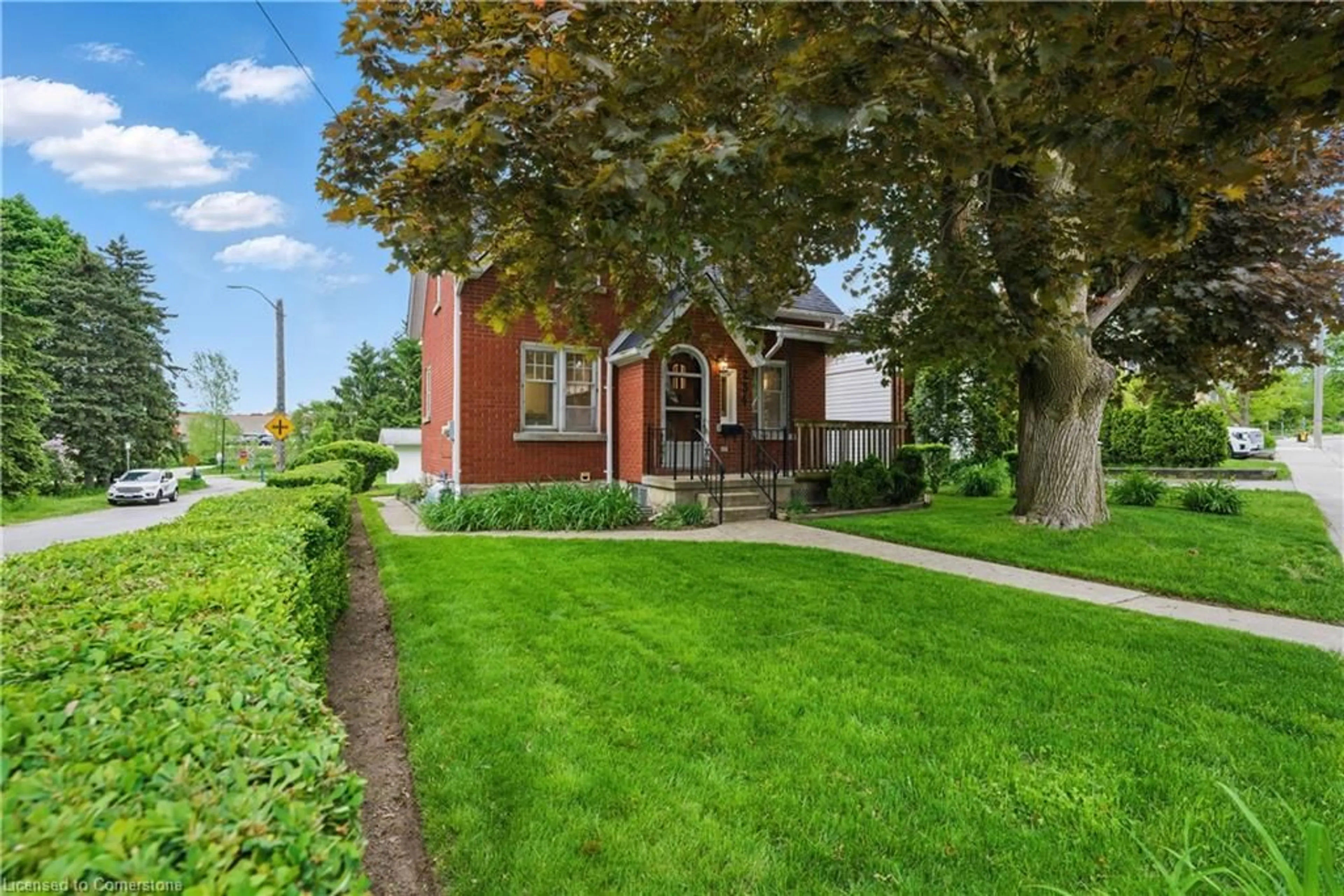 Unknown for 234 Waterloo St, Kitchener Ontario N2H 3W1
