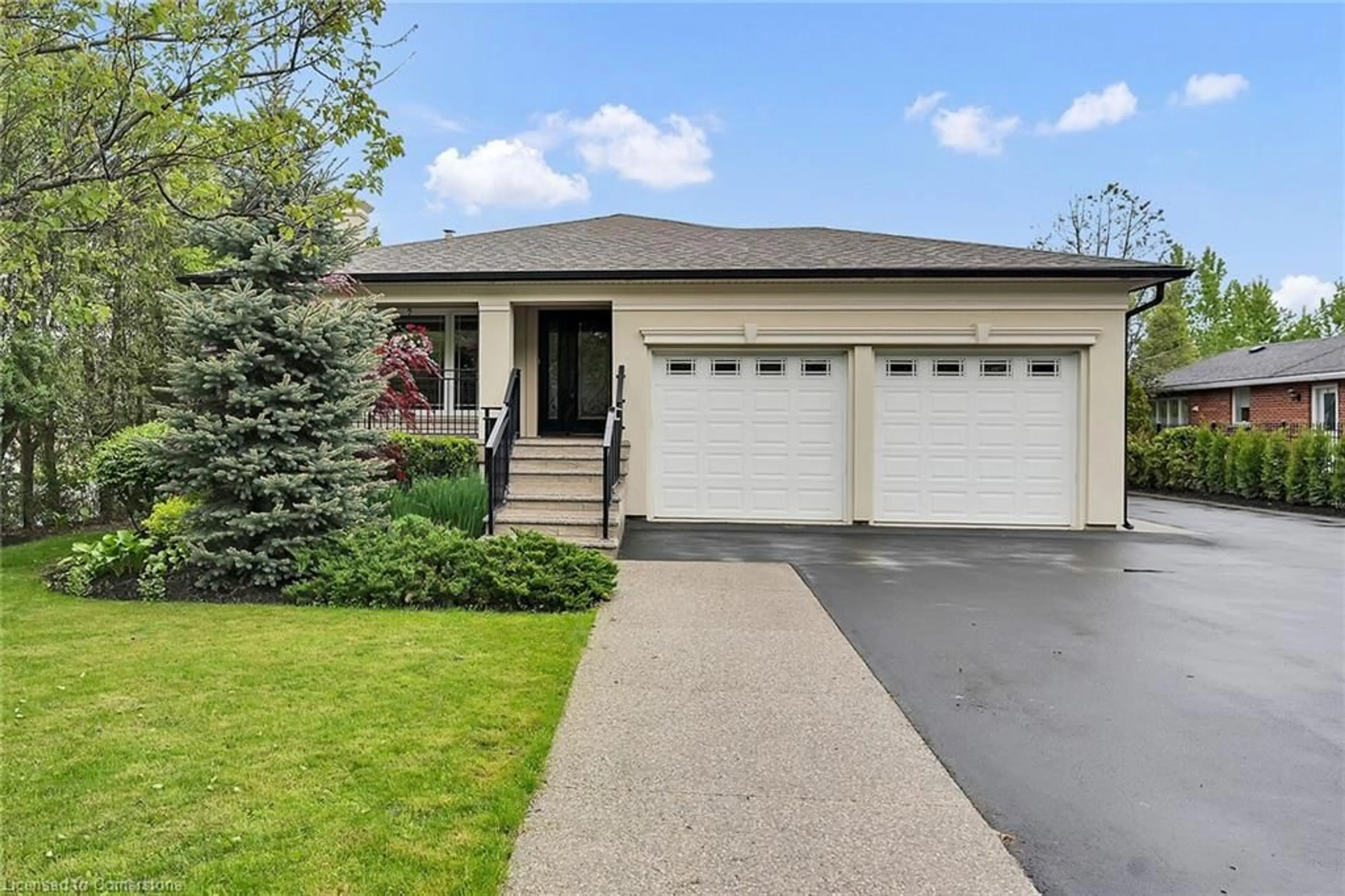 Home with vinyl exterior material, street for 229 Green Mountain Rd, Stoney Creek Ontario L8E 3J5