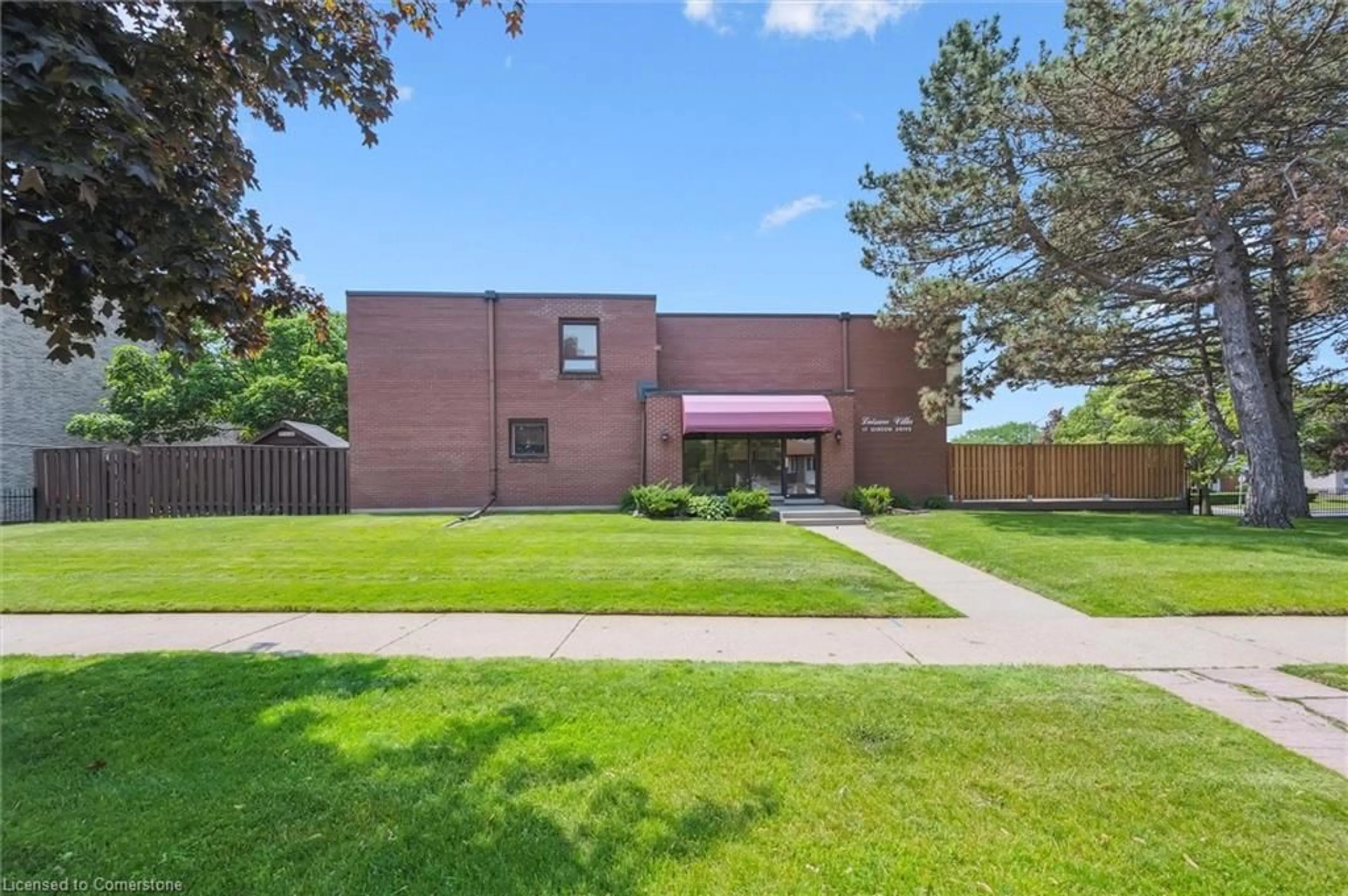 Home with brick exterior material, unknown for 17 Gibson Dr #5, Kitchener Ontario N2B 2P3