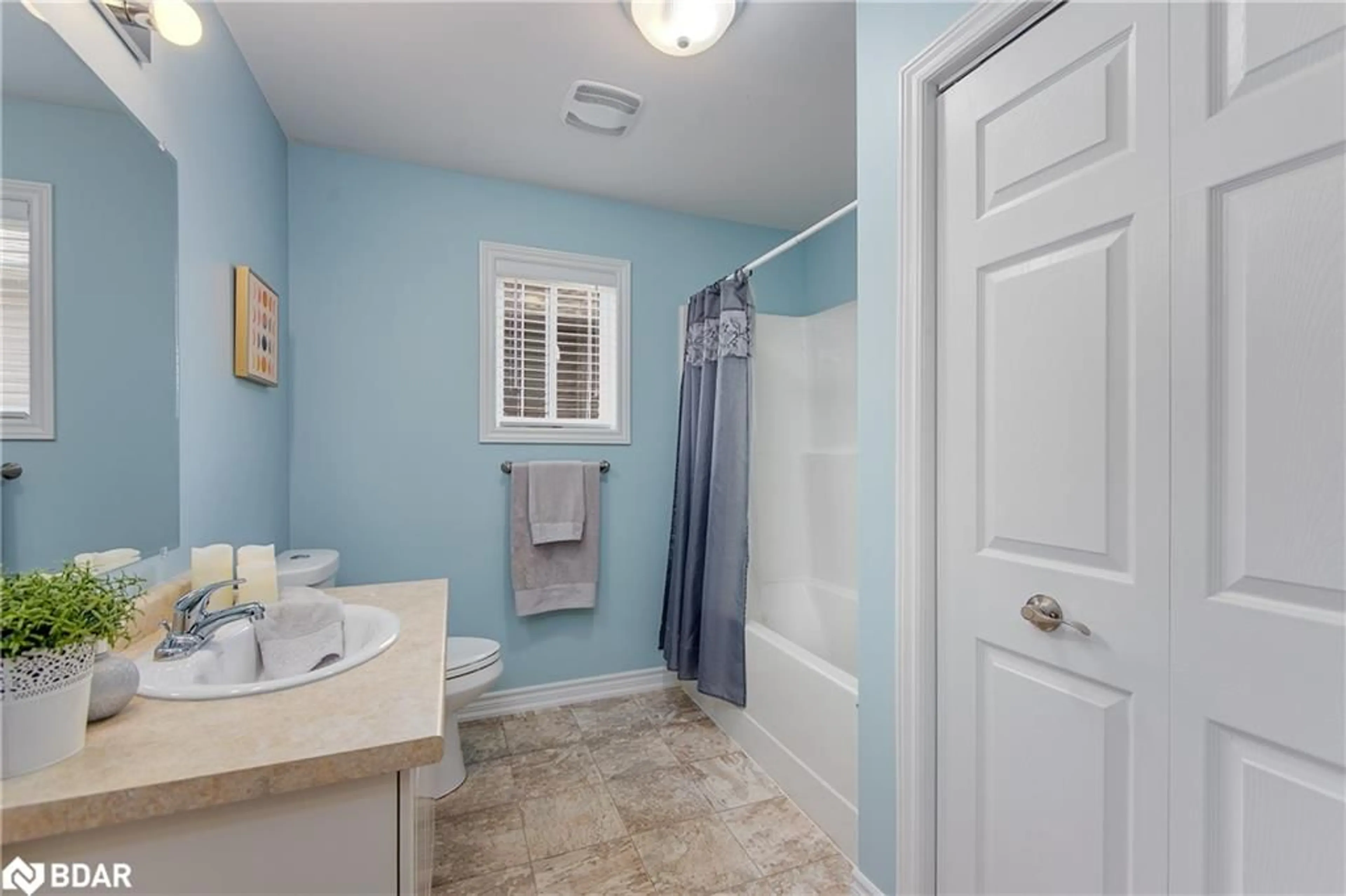 Standard bathroom, ceramic/tile floor for 58 Lucy Lane, Orillia Ontario L3V 0G3