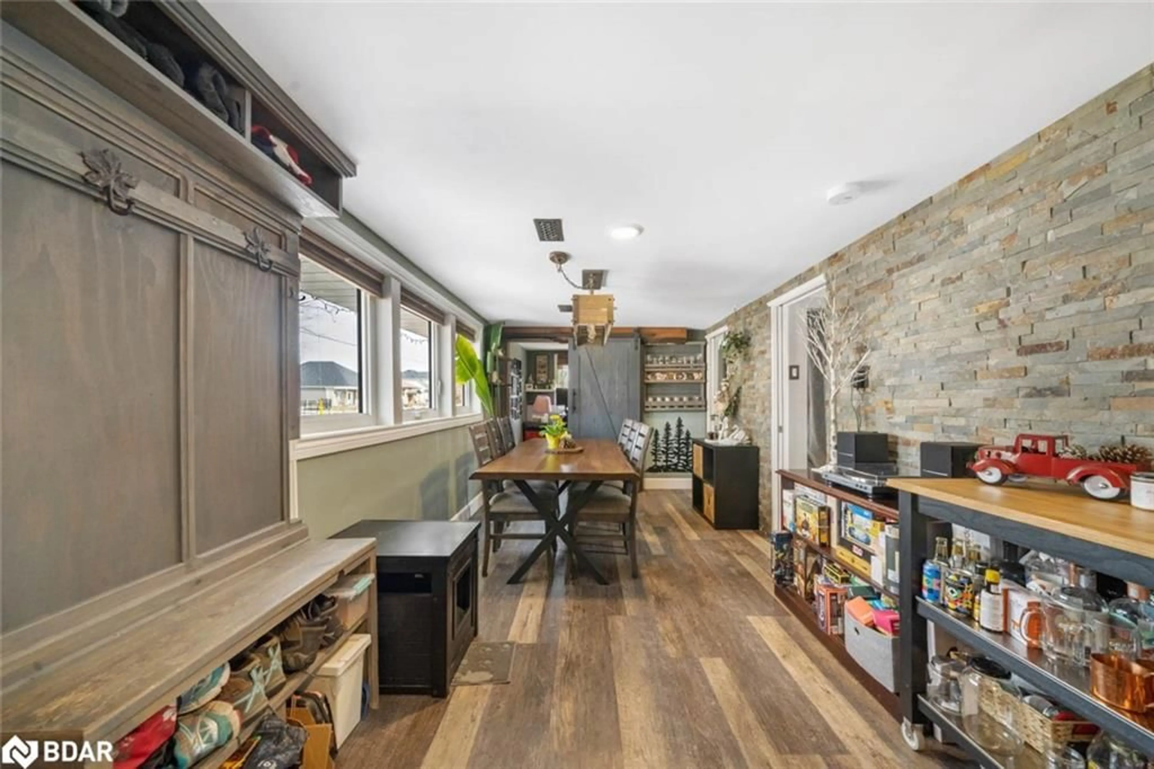 Open concept kitchen, unknown for 22 Centre St, Angus Ontario L0M 1B0