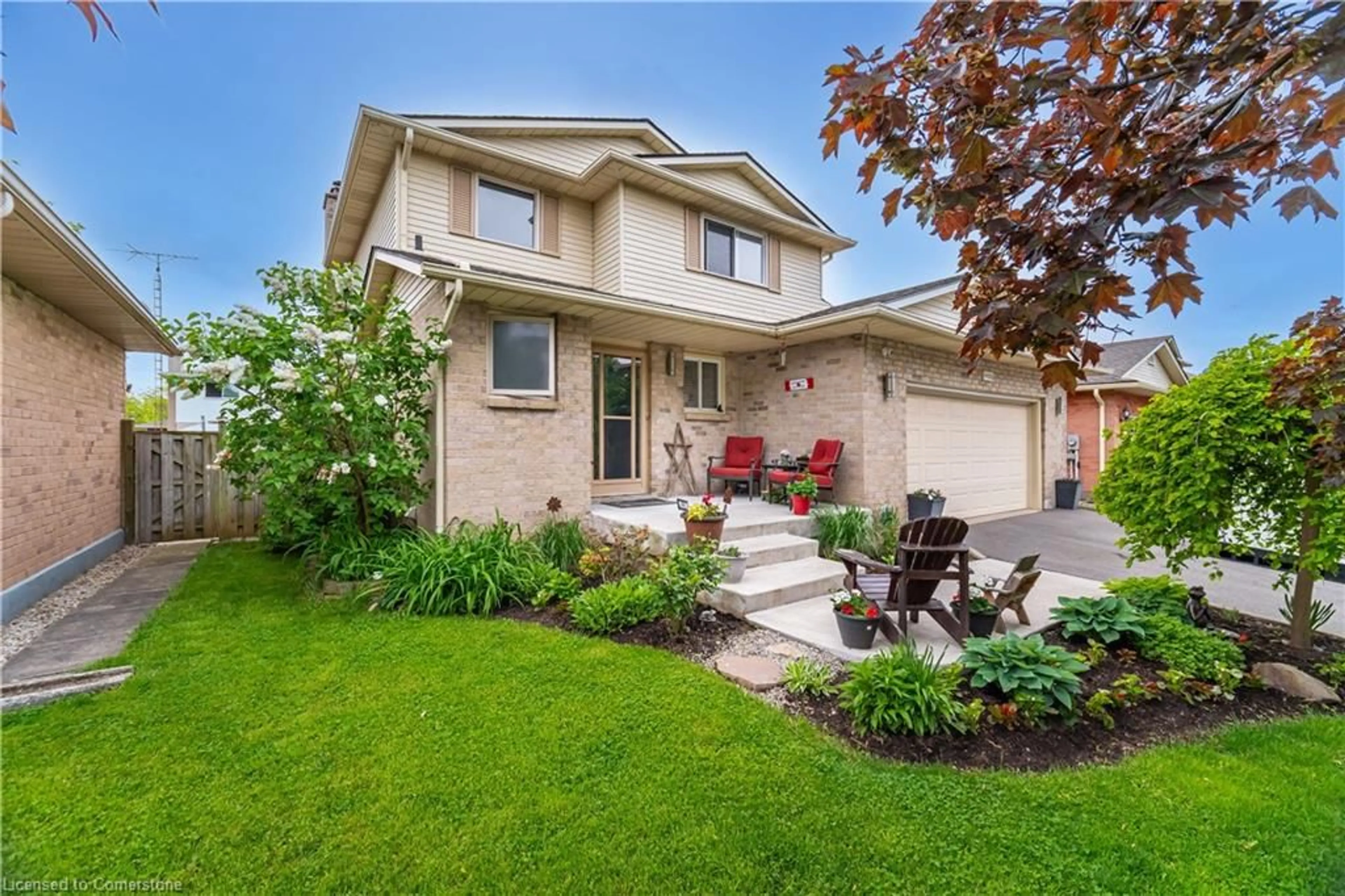 Home with brick exterior material, street for 4486 Green Meadow Blvd, Beamsville Ontario L3J 0B1